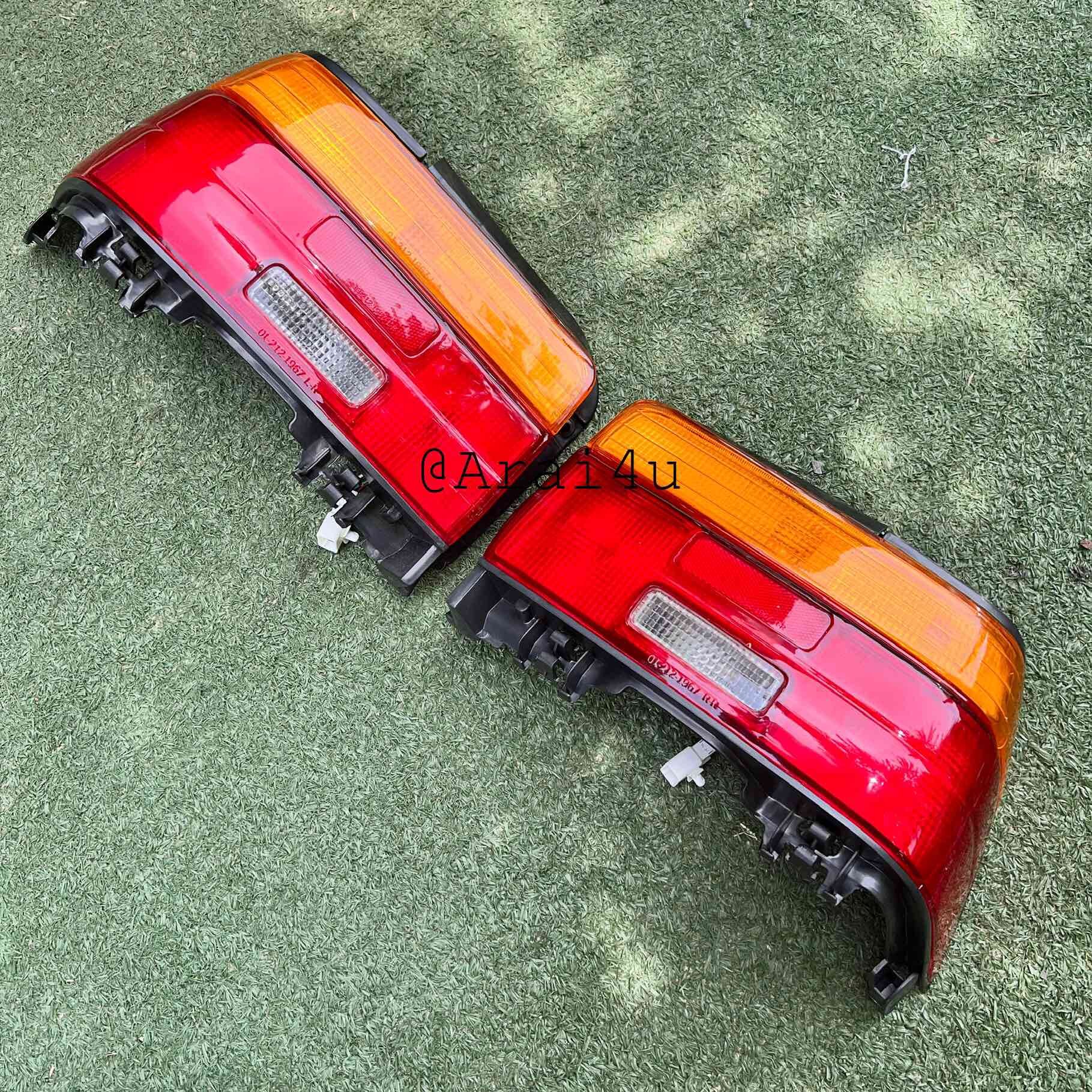 LUCID ไฟท้าย TOYOTA COROLLA AE100,AE101 ปี92-96 พร้อมขั่วไฟ คู่ละ (212-1967L,R)