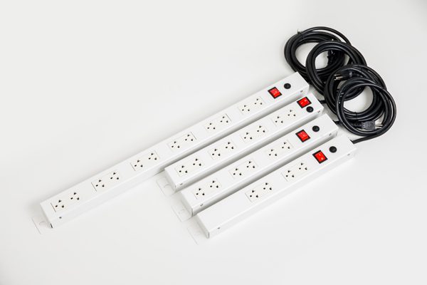 AC Power Distribution 12 Universal Qutlets with, 3M.Cable