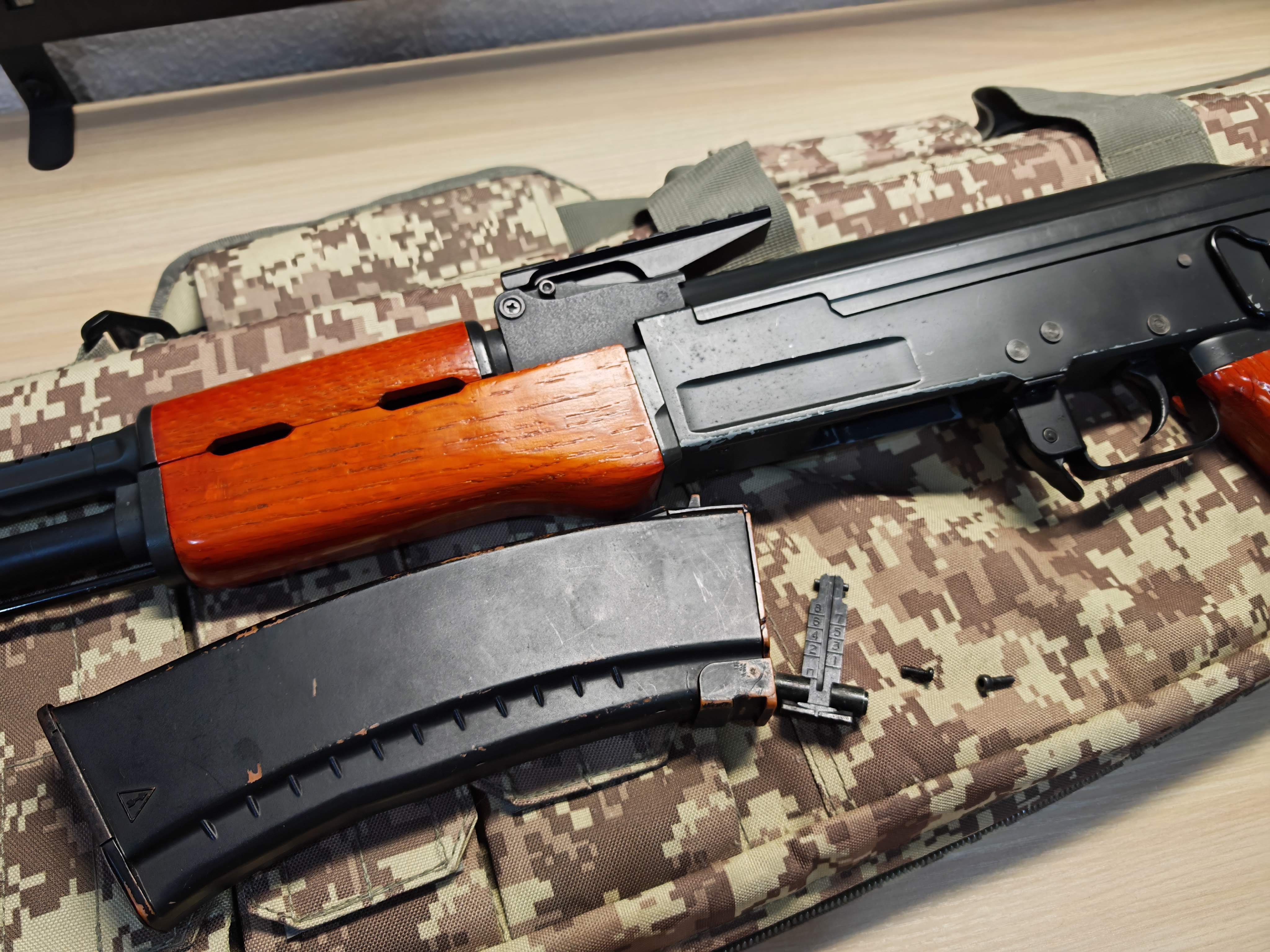 CYMA CM.042 AK47 บอดี้โลหะ ไม้แท้ + กระเป๋า AEG BB Gun บีบีกัน Airsoft Gun ปืนอัดลม ปืนยาวไฟฟ้า มือสอง