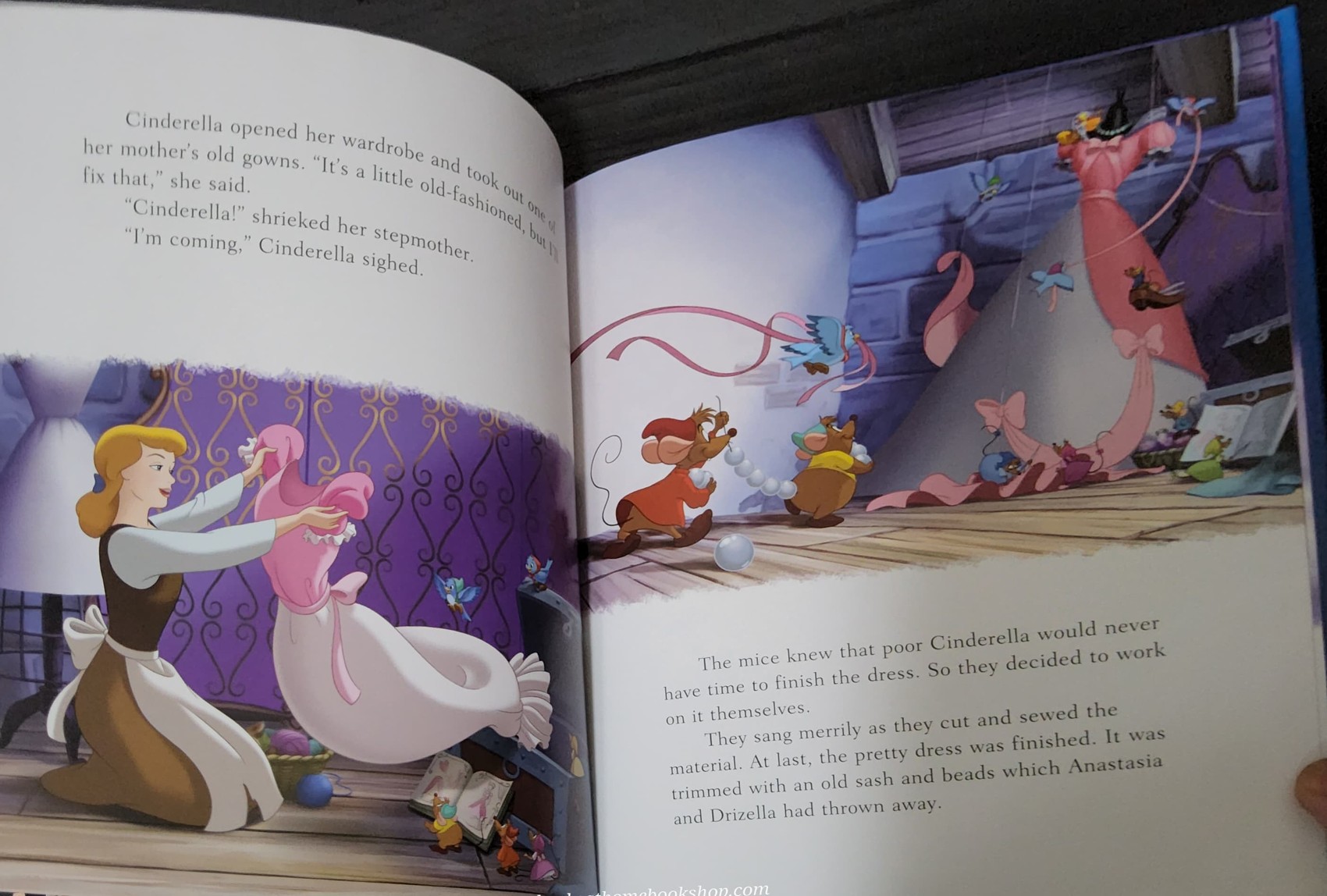 หนังสือนิทานปกแข็ง ** 🍅🍓DISNEY CINDERELLA