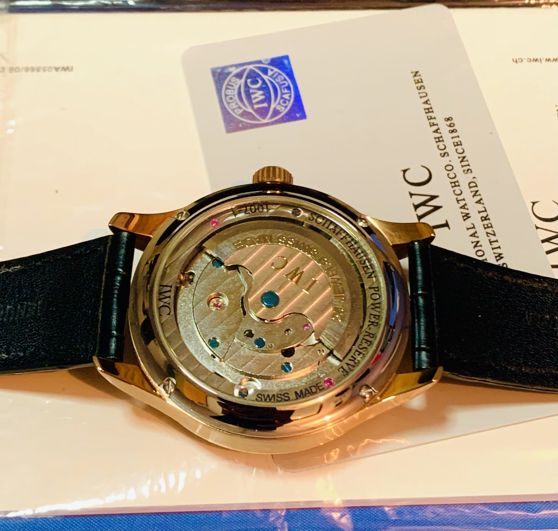 นาฬิกาสุดเท่ห์ IWC Chronograph เดินเครื่องในระบบ Automatic