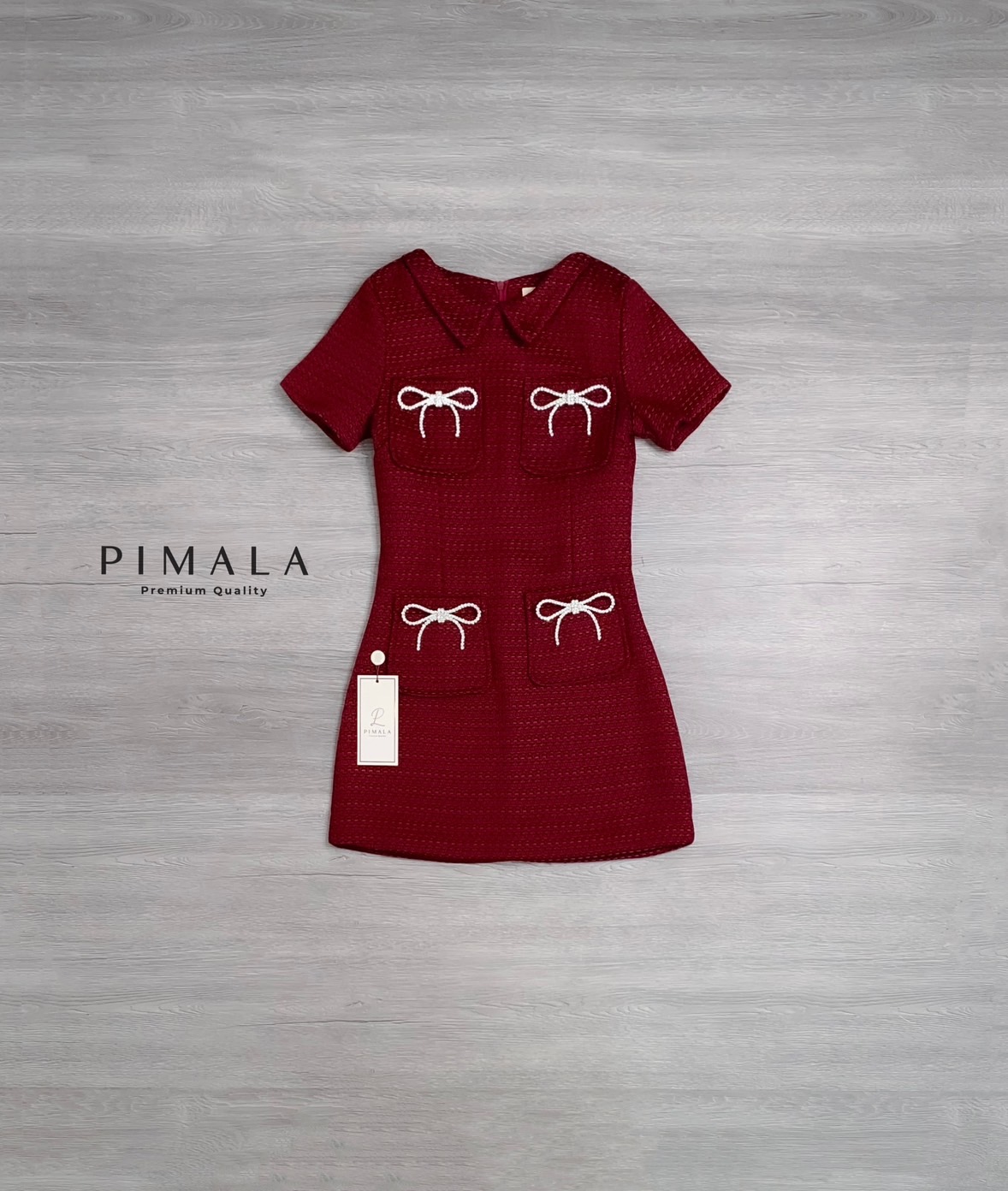 เดรสแขนสั้นสีแดงทรงน่ารัก