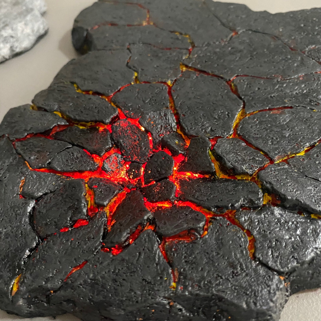 GK001ฉากพื้นหิน (มีไฟ) ไดโมราม่า ฐานวางโมเดล ฟิกเกอร์ งานฉาก งานเรซิ่น GK Resin Diorama ground Model Figure