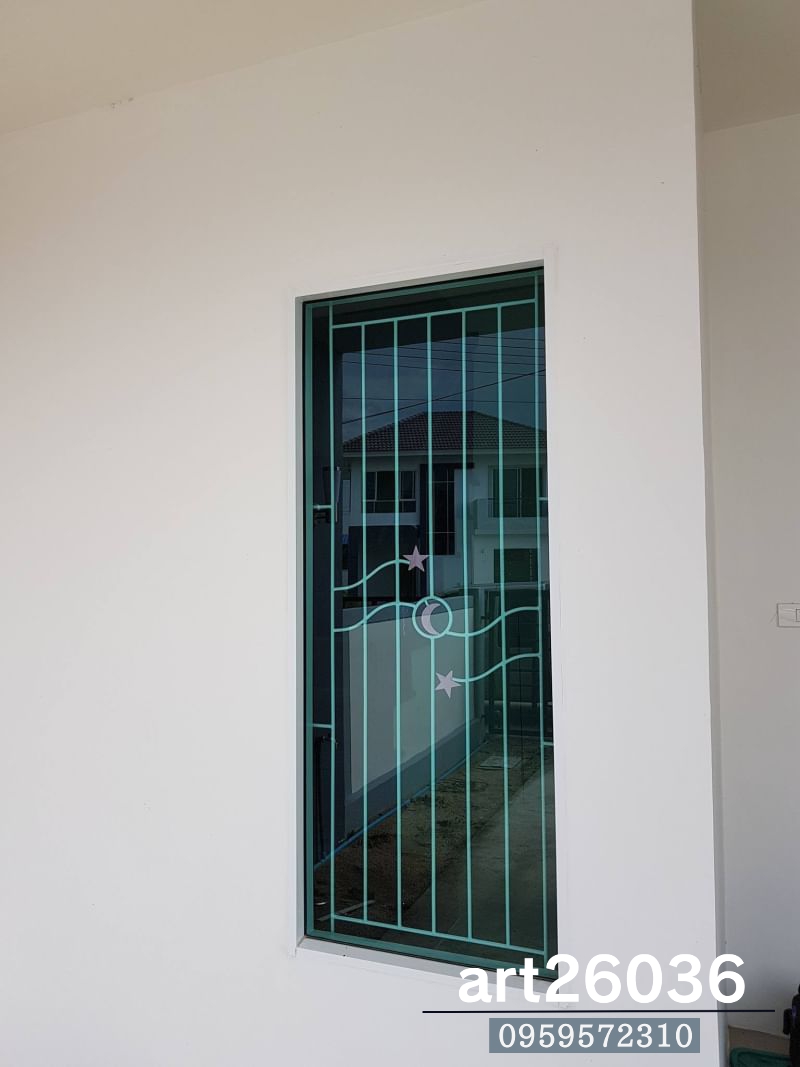 เหล็กดัด ประตู มุ้งลวด สีชมพู ดาวจันทร์ ดาว