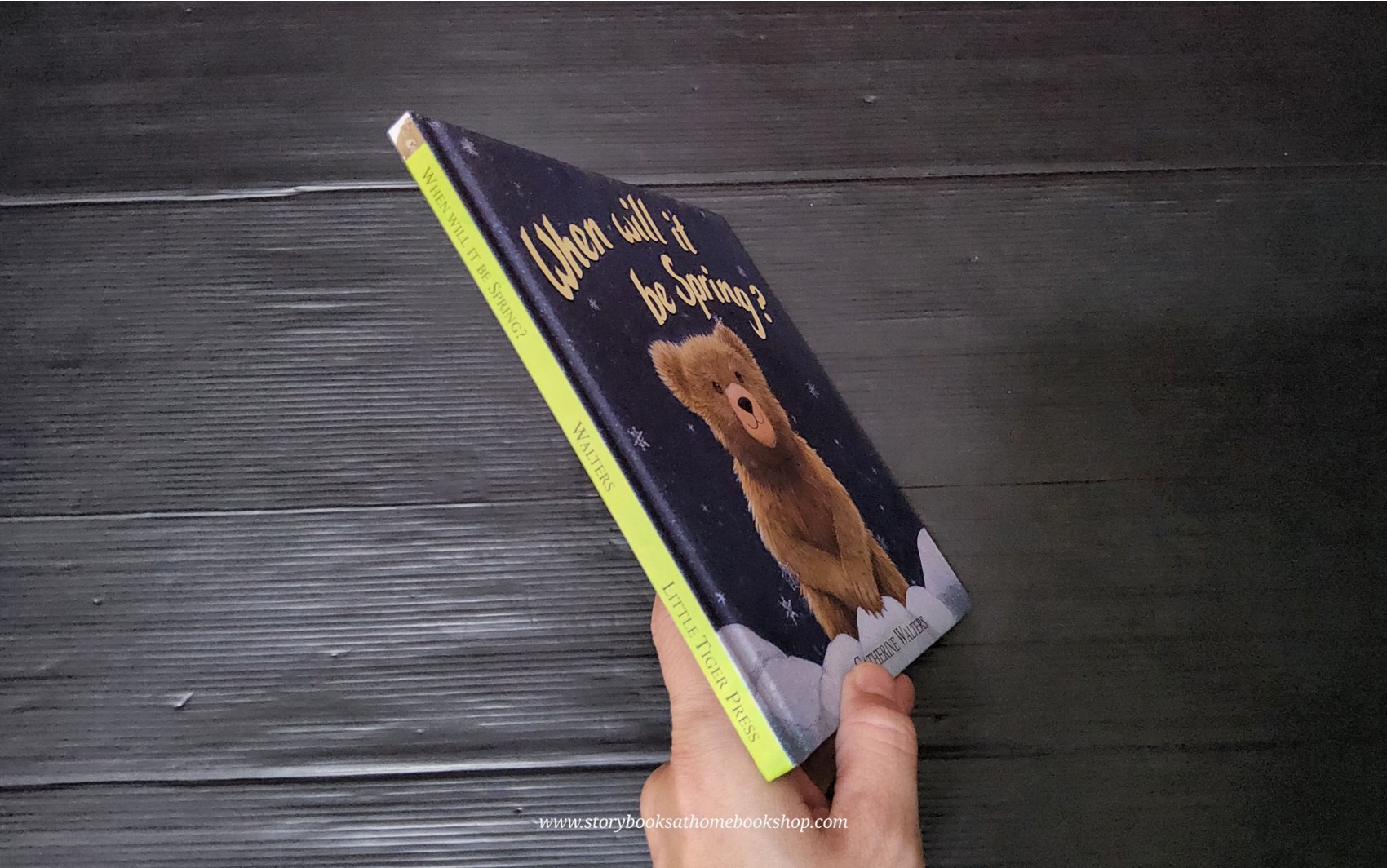 หนังสือนิทานปกแข็ง** 🍅🍓WHEN WILL IT BE SPRING? BY CATHERINE WALTERS