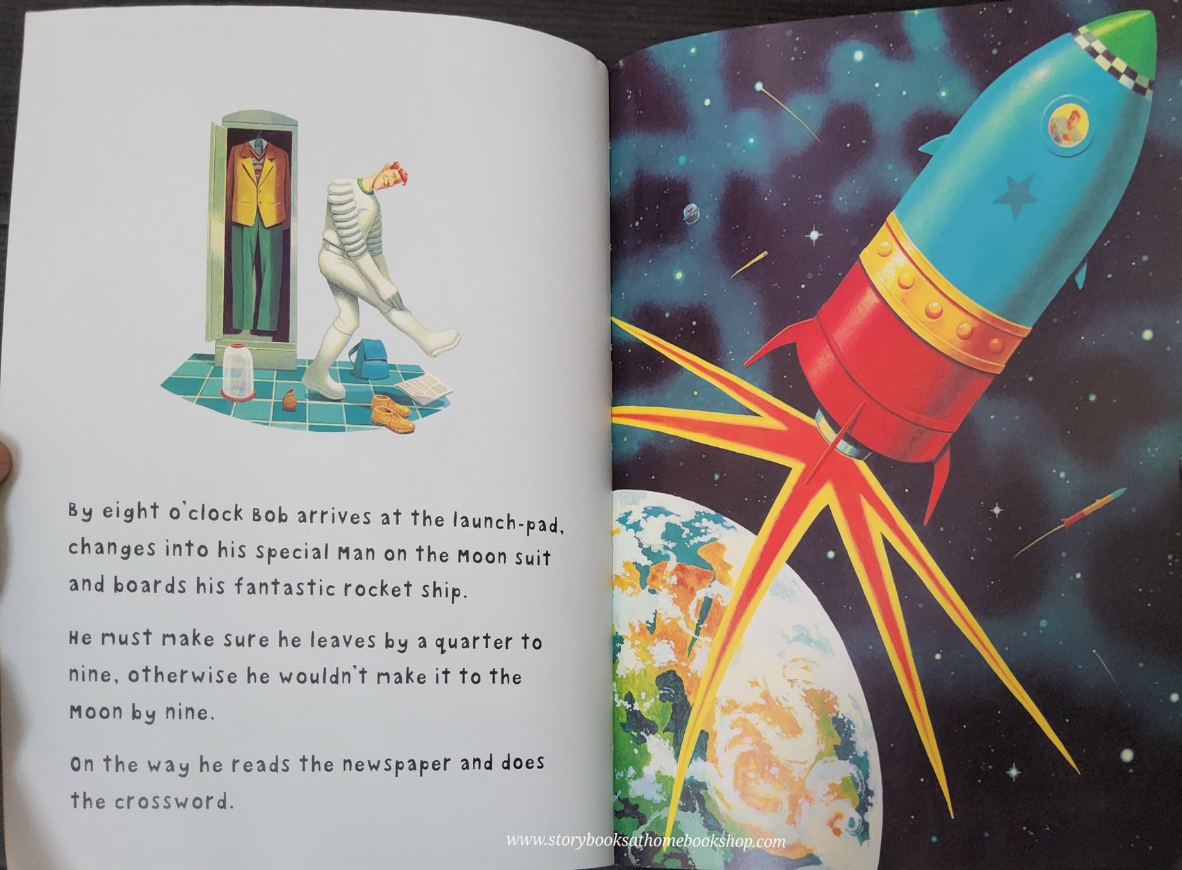 หนังสือนิทานปกอ่อน** 🍅🍅MAN ON THE MOON (A DAY IN THE LIFE OF BOB) BY SIMON BARTRAM