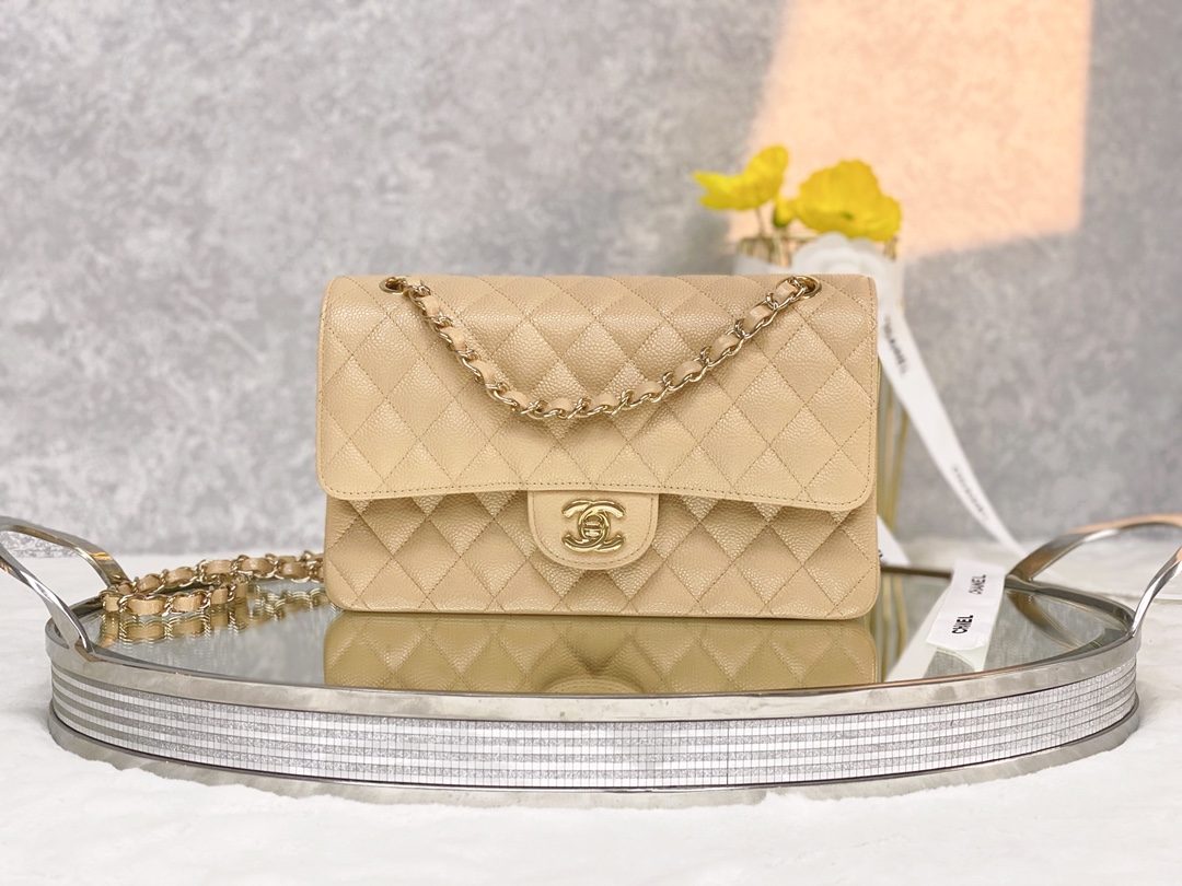 [Pre-order] กระเป๋า Chanel Classic 10” Caviar GHW คลาสสิคตลอดกาล หนังคาเวียร์ตัดเย็บด้วยหนังนำเข้าเกรดที่ดีที่สุด