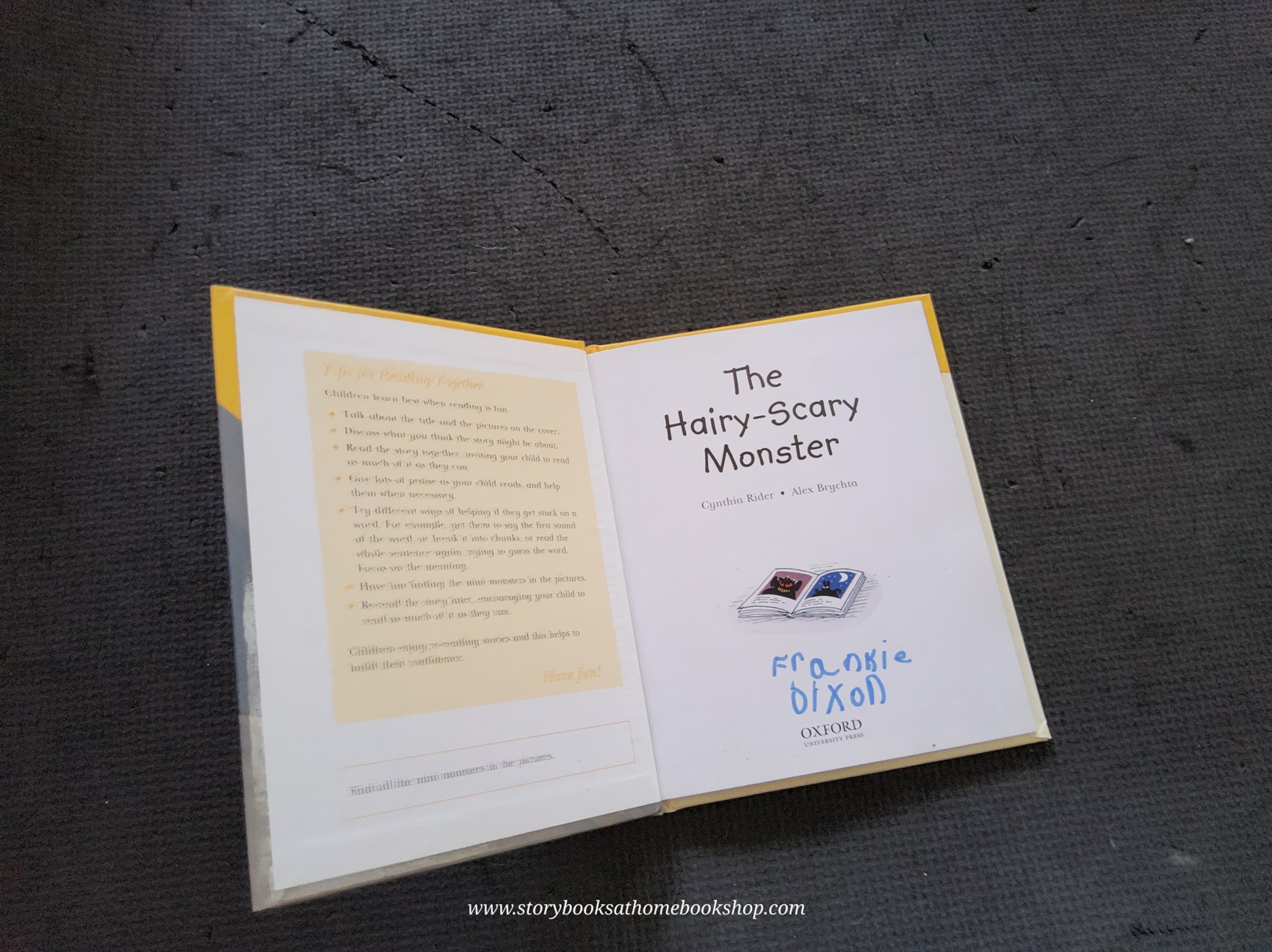 หนังสือนิทานปกแข็ง** 🍅🍓READ AT HOME 5a THE HAIRY-SCARY MONSTER