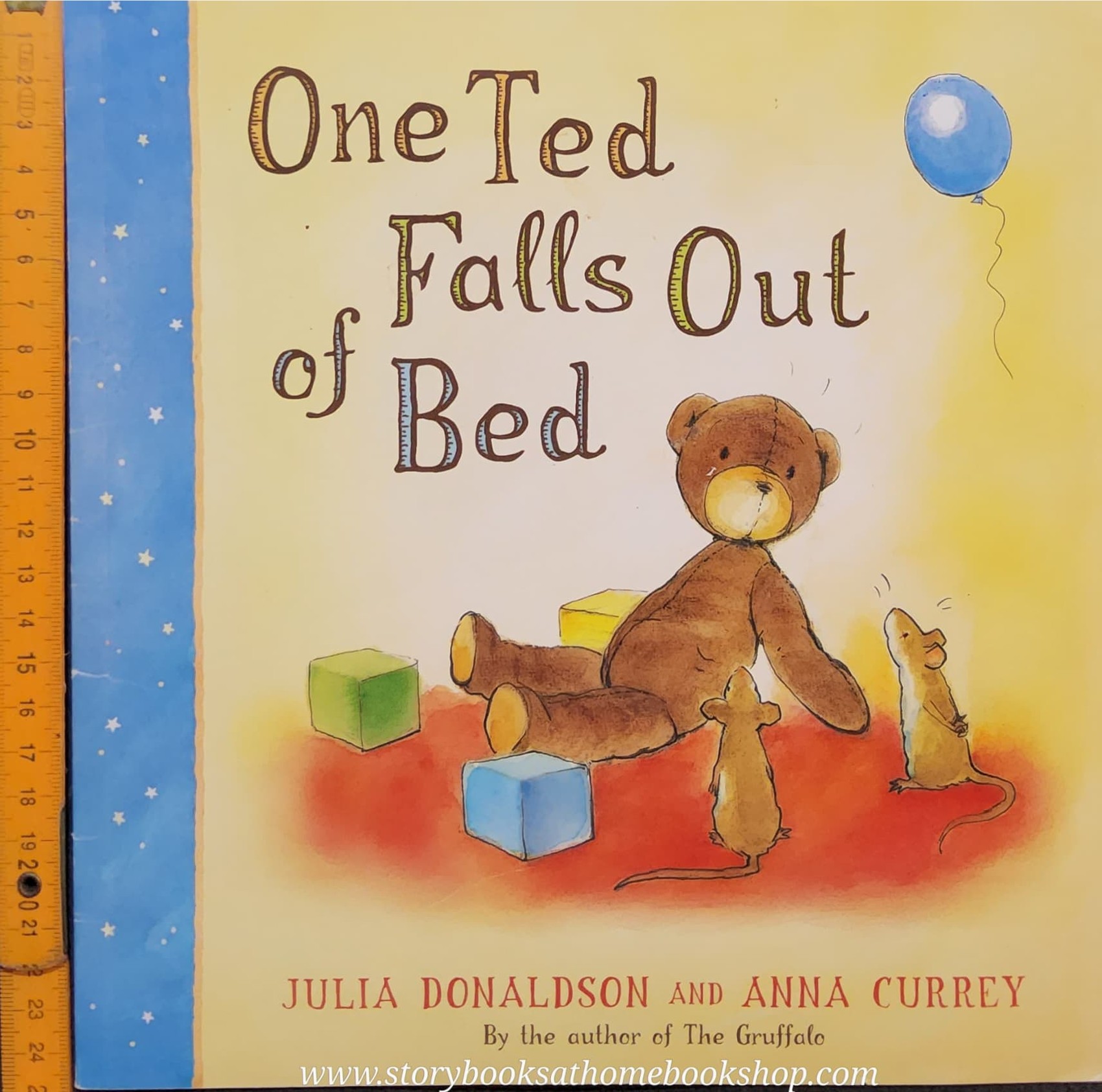 หนังสือนิทานปกอ่อน** 🍅ONE TED FALLS OUT OF BED BY JULIA DONALDSON AND ANNA CURREY