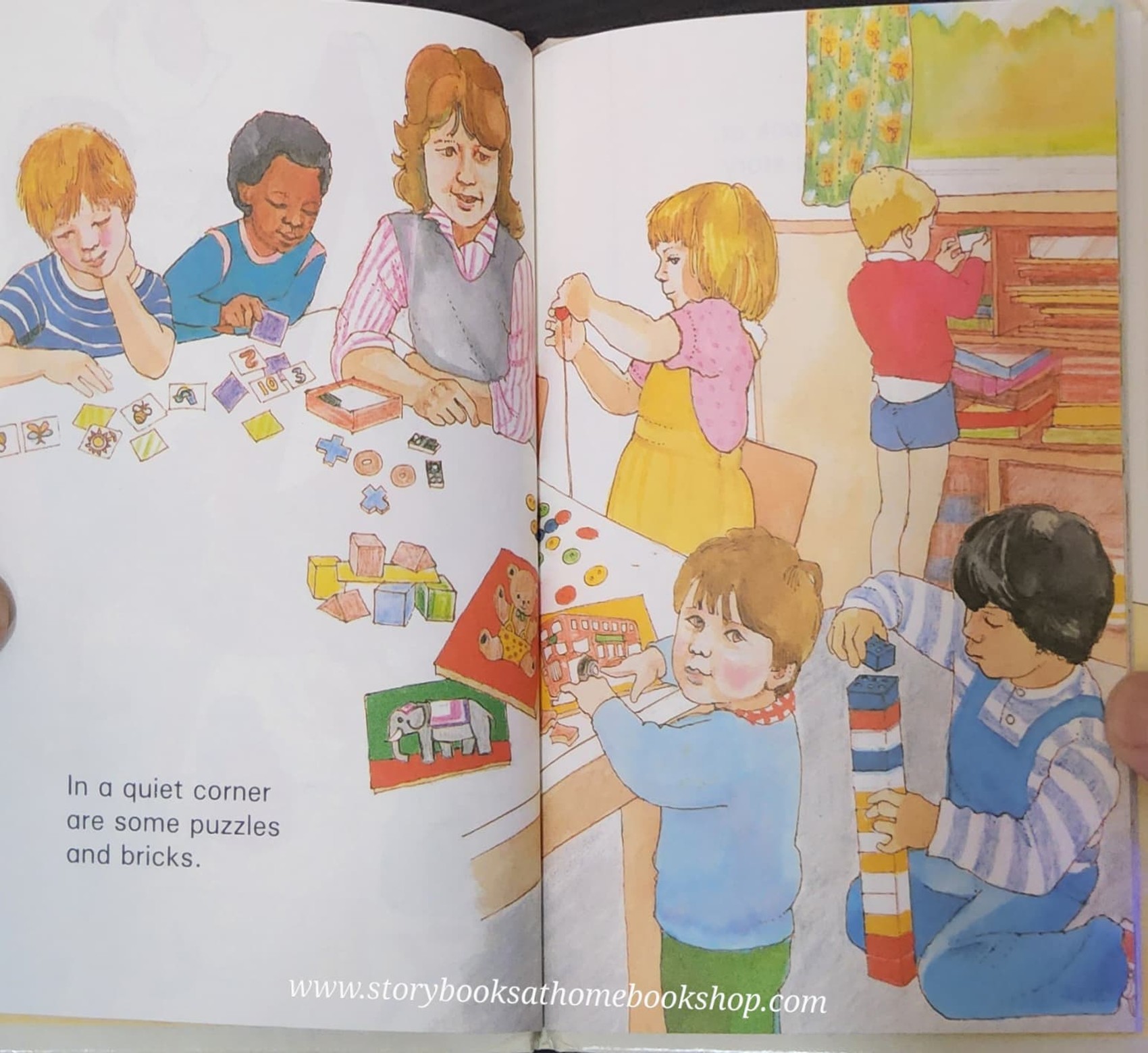 หนังสือนิทานปกแข็ง** ♥️LADYBIRD TODDLER BOOKS:GOING TO PLAYGROUP