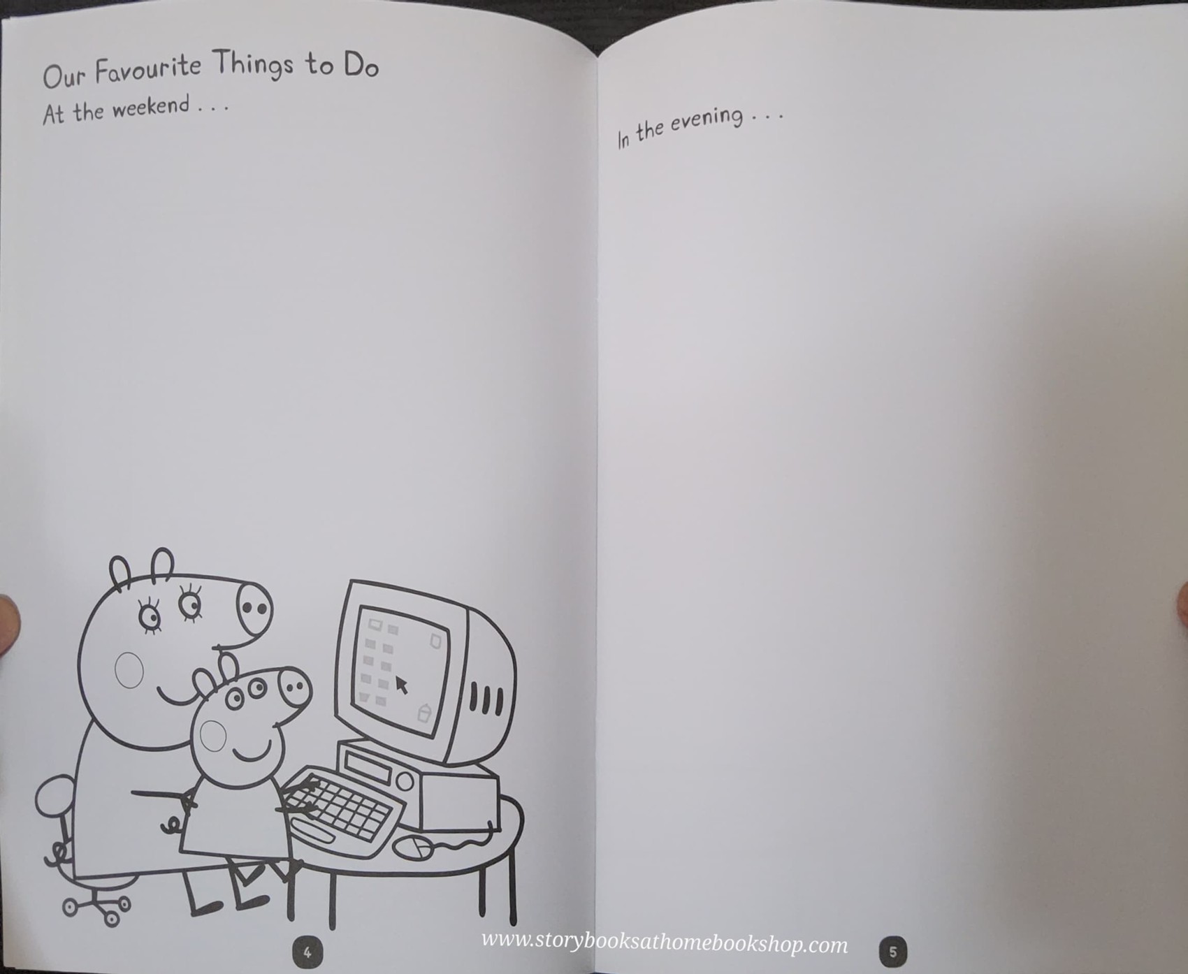 ACTIVITIES BOOK** ð
ð
PEPPA PIG MUMMY AND ME STICKER COLOURING BOOK