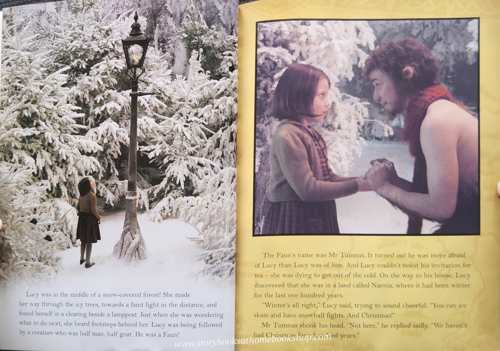 หนังสือนิทานปกอ่อน* 🍓🍓THE CHRONICLES OF NARNIA:THE LION THE WITCH AND THE WARDROBE