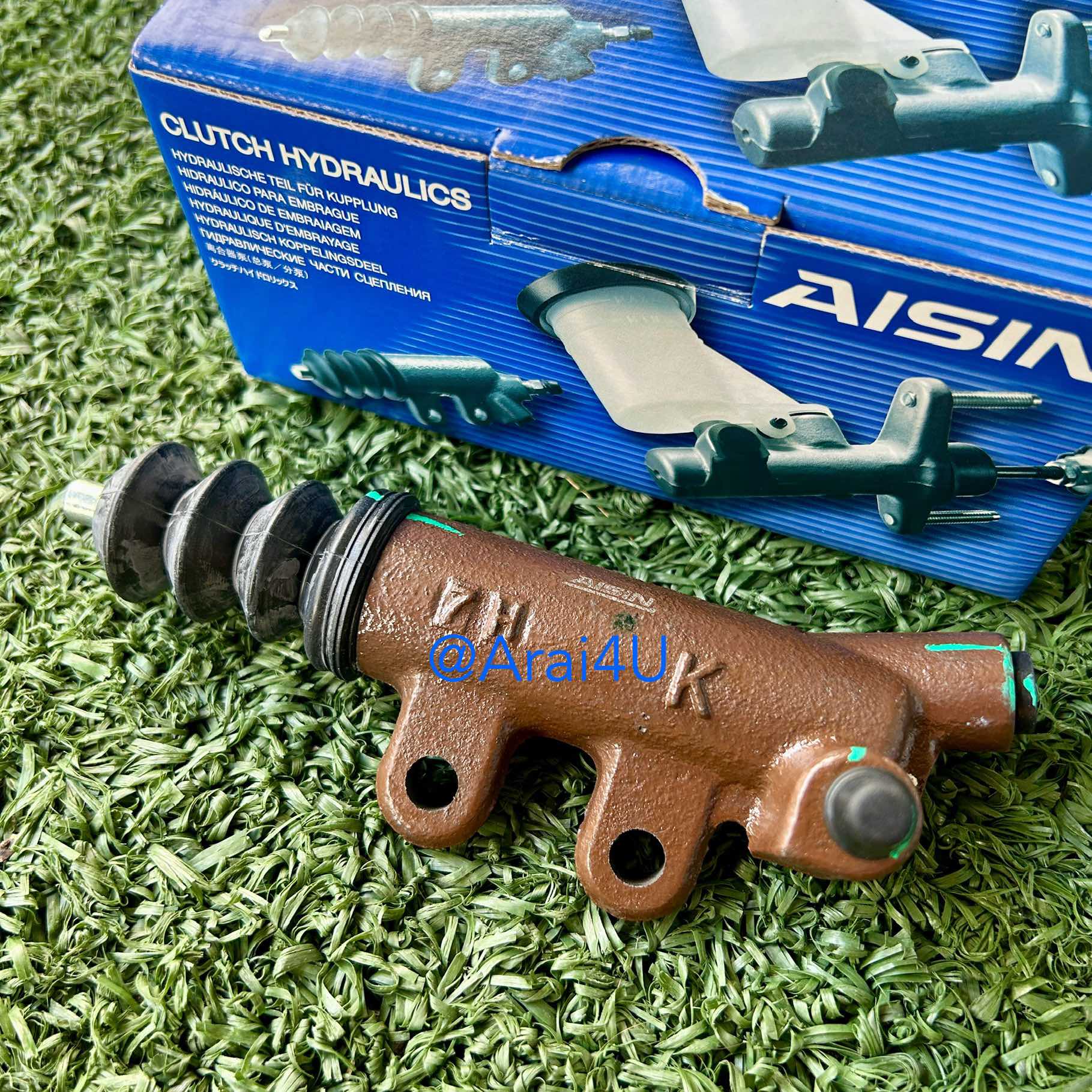 ปั้มคลัชล่าง TOYOTA REVO 6เกียร์ 7/8 AISIN