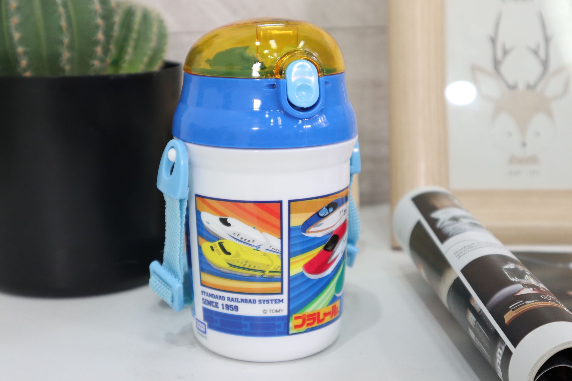Water Bottle กระติกน้ำสำหรับเด็ก มีสายคล้องและหลอด Plarail17 JP Quality 340ml 8x9x15cm