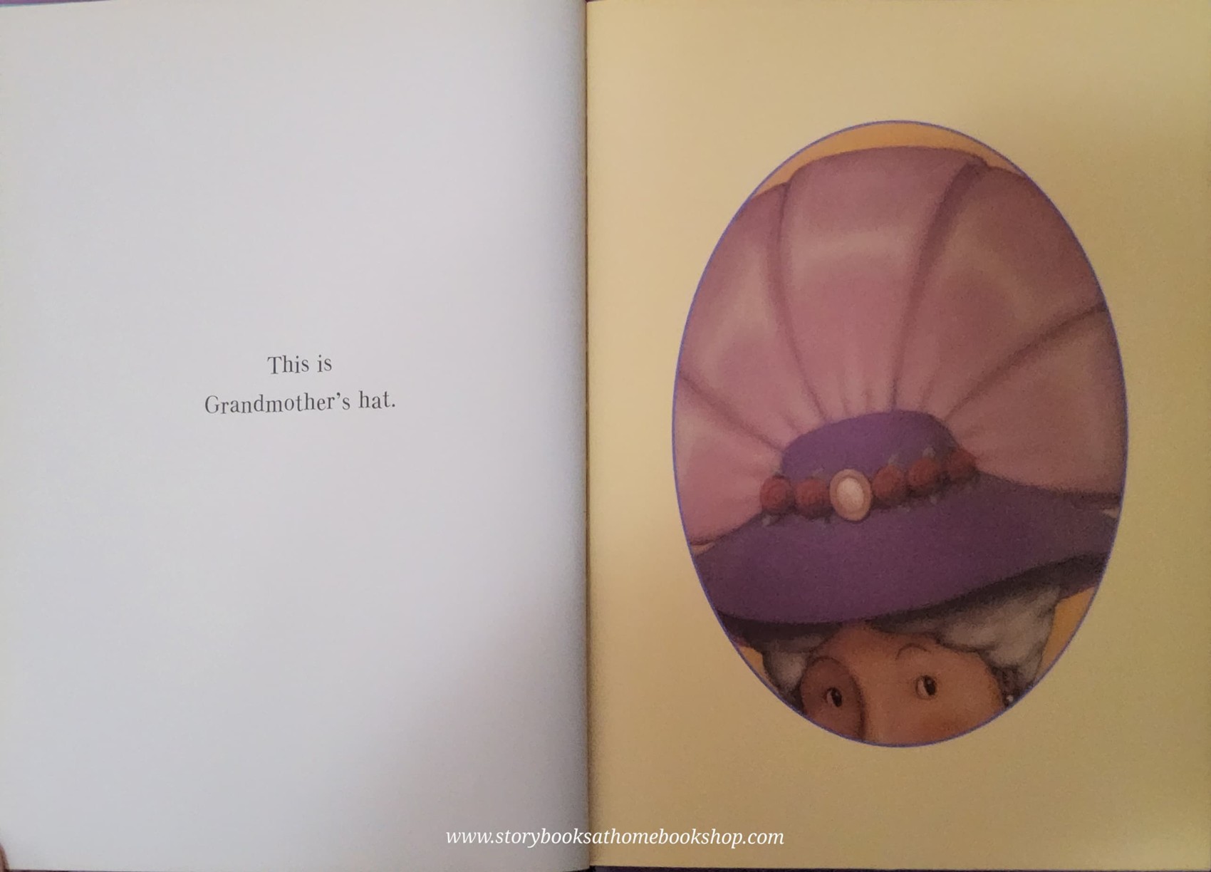 หนังสือนิทานปกแข็ง** 🍅THE MOUSE THE CAT,AND GRANDMOTHER'S HAT BY NANCY WILLARD
