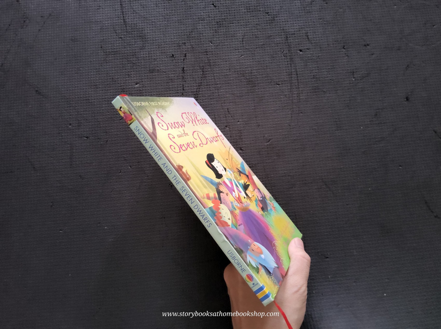 หนังสือนิทานปกแข็ง ** ♥️SNOW WHITE AND THE SEVEN DWARFS