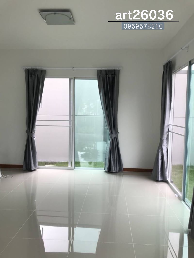 ผ้าม่านพับ ผ้าม่านตาไก่พร้อมเหล็กดัดประตู หน้าต่างมินิมอล