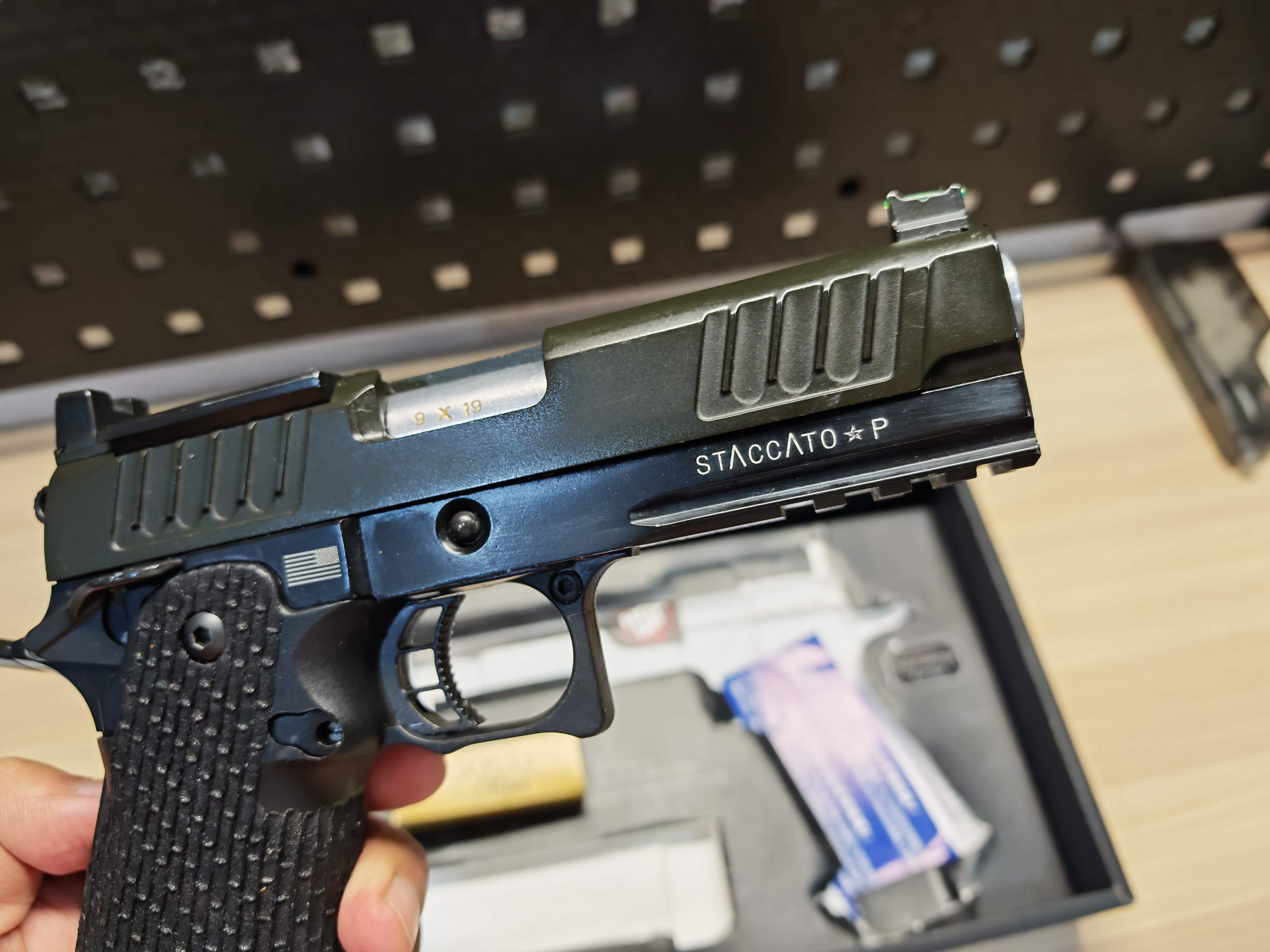 Army Armament R603 Staccato P 2011 GBB BB Gun บีบีกัน Airsoft Gun ปืนอัดลม ปืนสั้นแก๊ส มือสอง