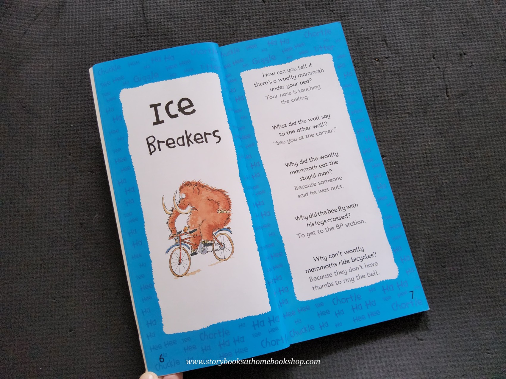 หนังสือนิทานปกอ่อน** 🍅🍓CRAZY JOKES TO MAKE YOU LAUGH!