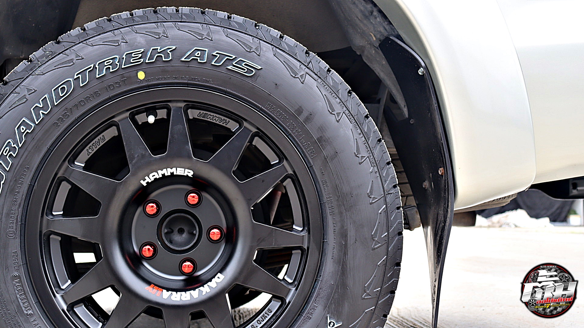 TOYOTA VIGO เปลี่ยนล้อยาง ล้อ HAMMER H10 TORQ ขอบ16นิ้ว ยาง DUNLOP AT5 225/70R16 103T