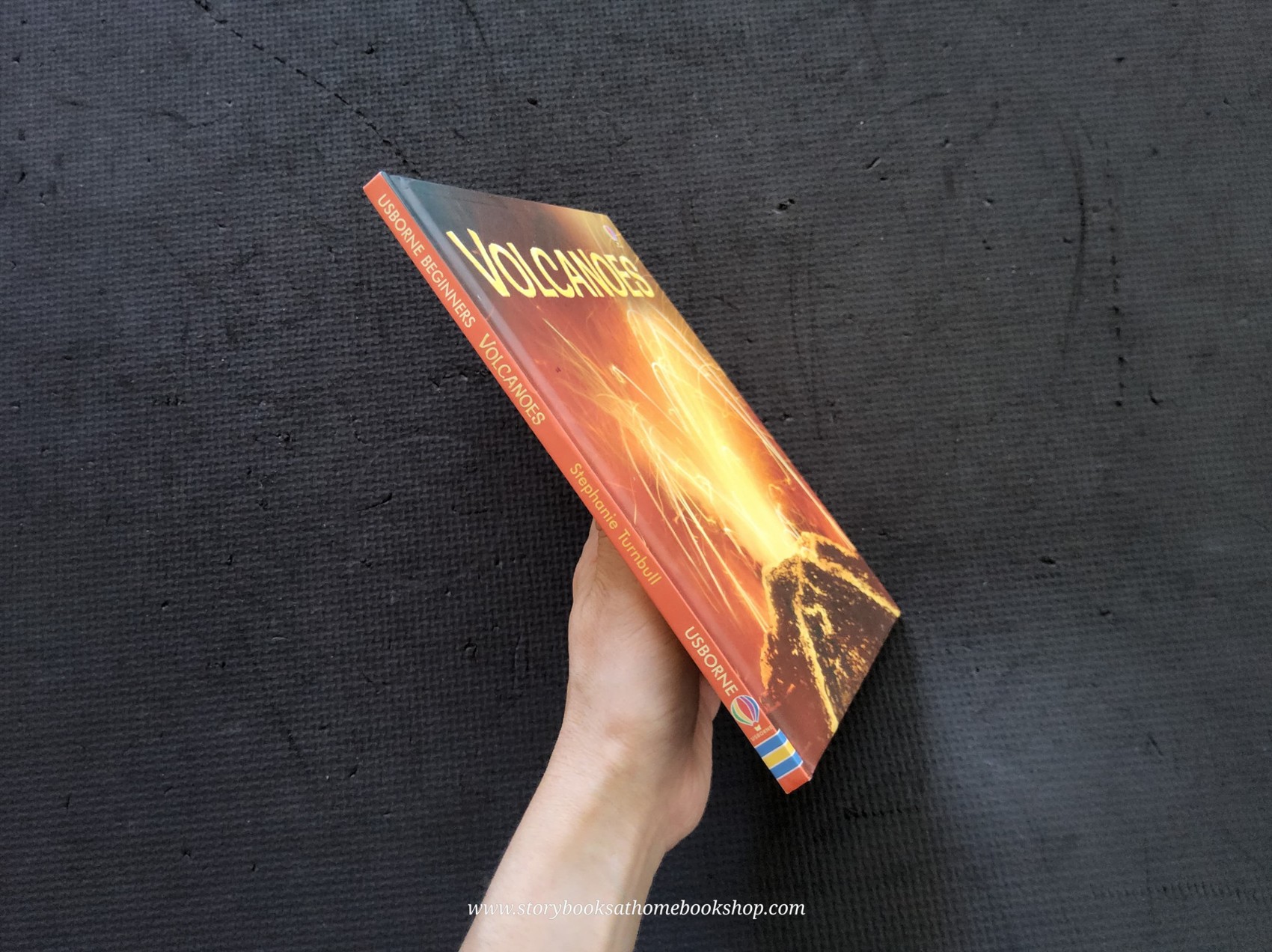 KNOWLEDGE BOOK** ♥️♥️USBORNE VOLCANOES