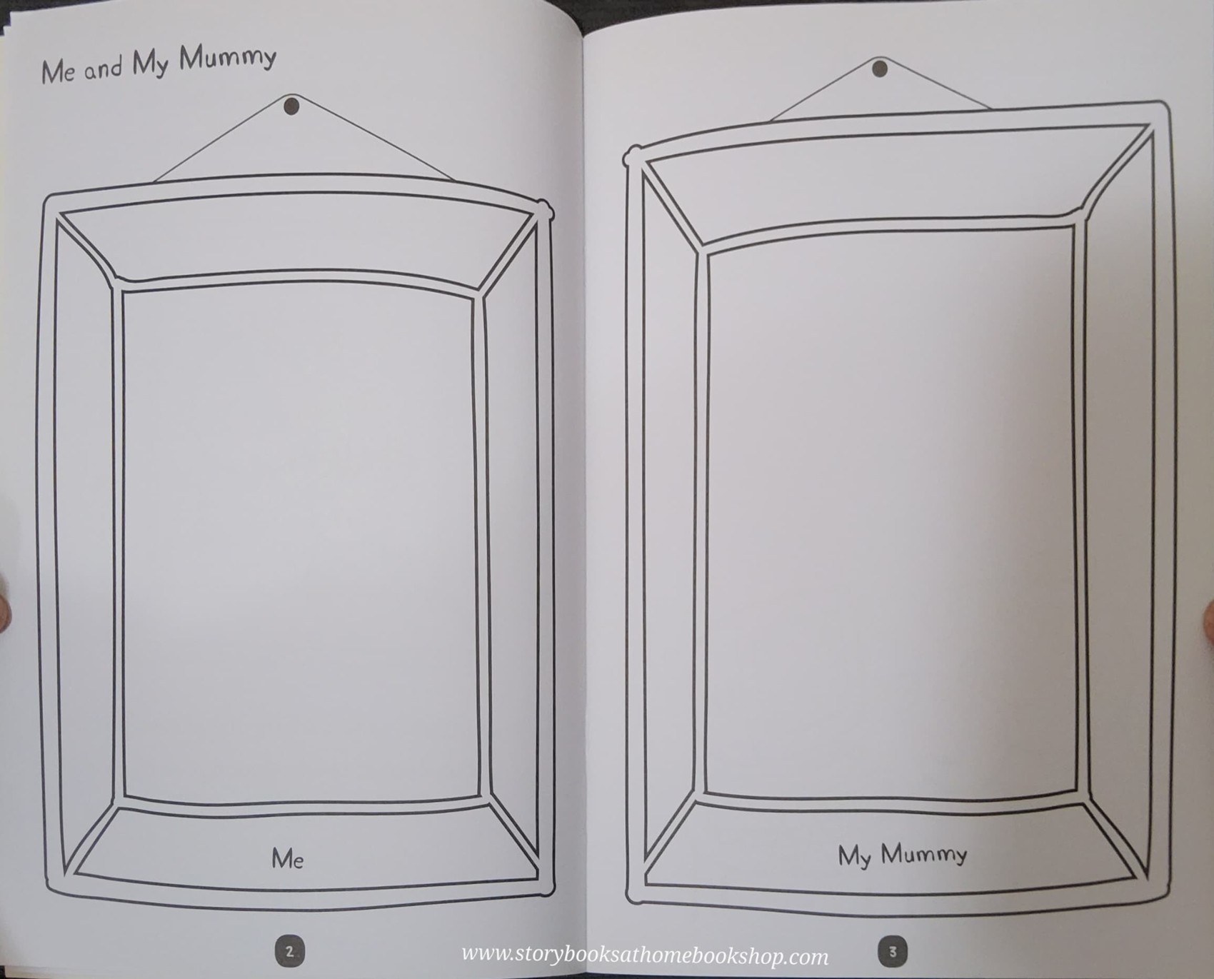 ACTIVITIES BOOK** ð
ð
PEPPA PIG MUMMY AND ME STICKER COLOURING BOOK