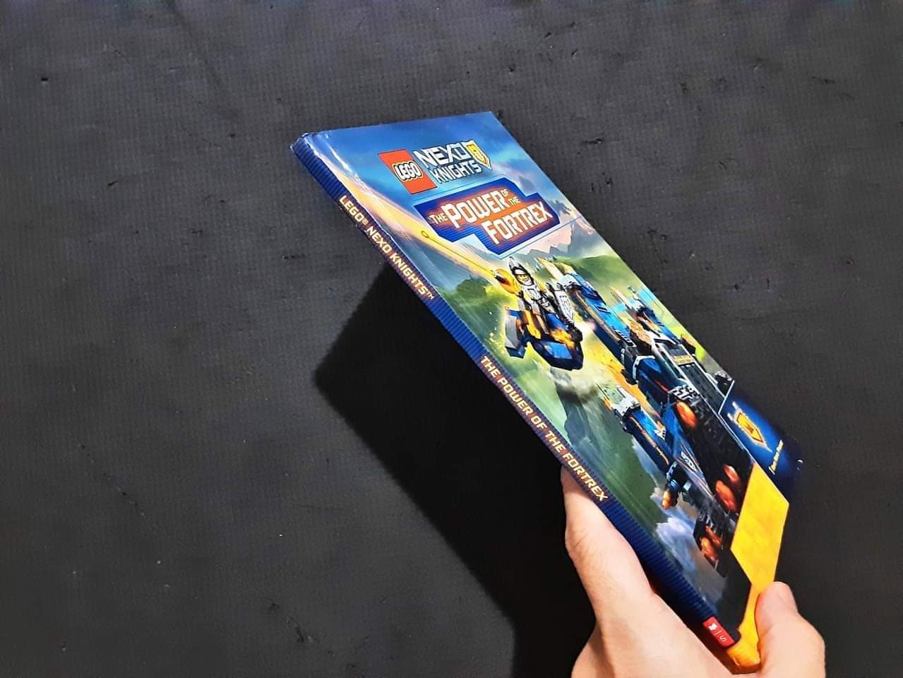 หนังสือนิทานปกแข็ง** 🍅🍓LEGO NEXO KNIGHTS THE POWER OF THE FORTREX