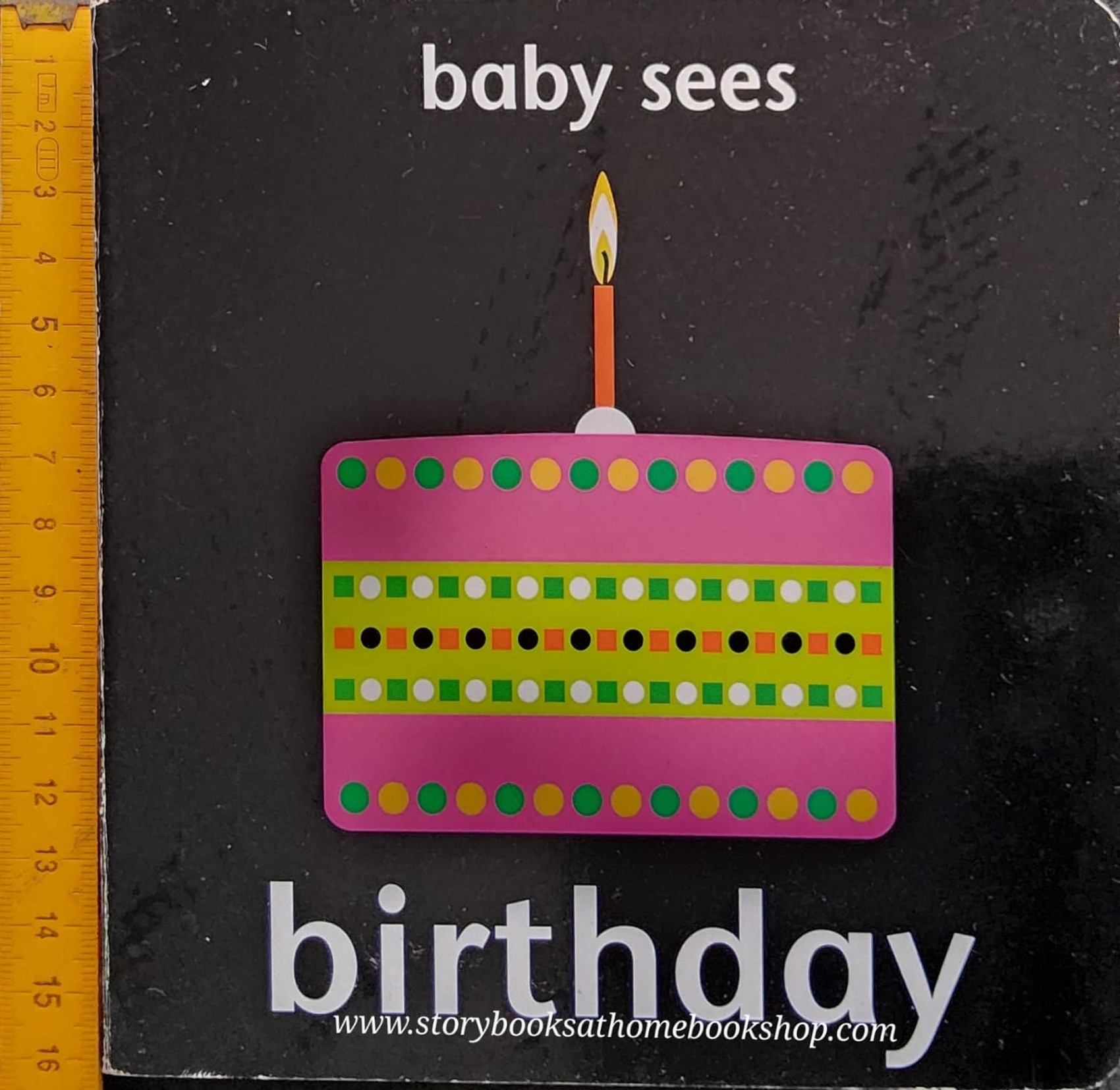 BOARD Book** 🍅BABY SEES BIRTHDAY