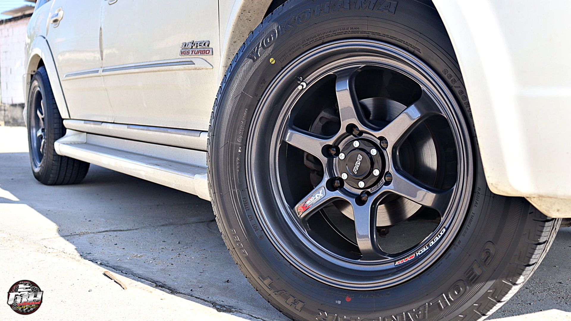 ISUZU MU-7 เปลี่ยนล้อยาง ล้อ COSMIS XT-006RS ขอบ18นิ้ว ยาง YOKOHAMA GEOLANDAR HT G056 265/60R18 110H