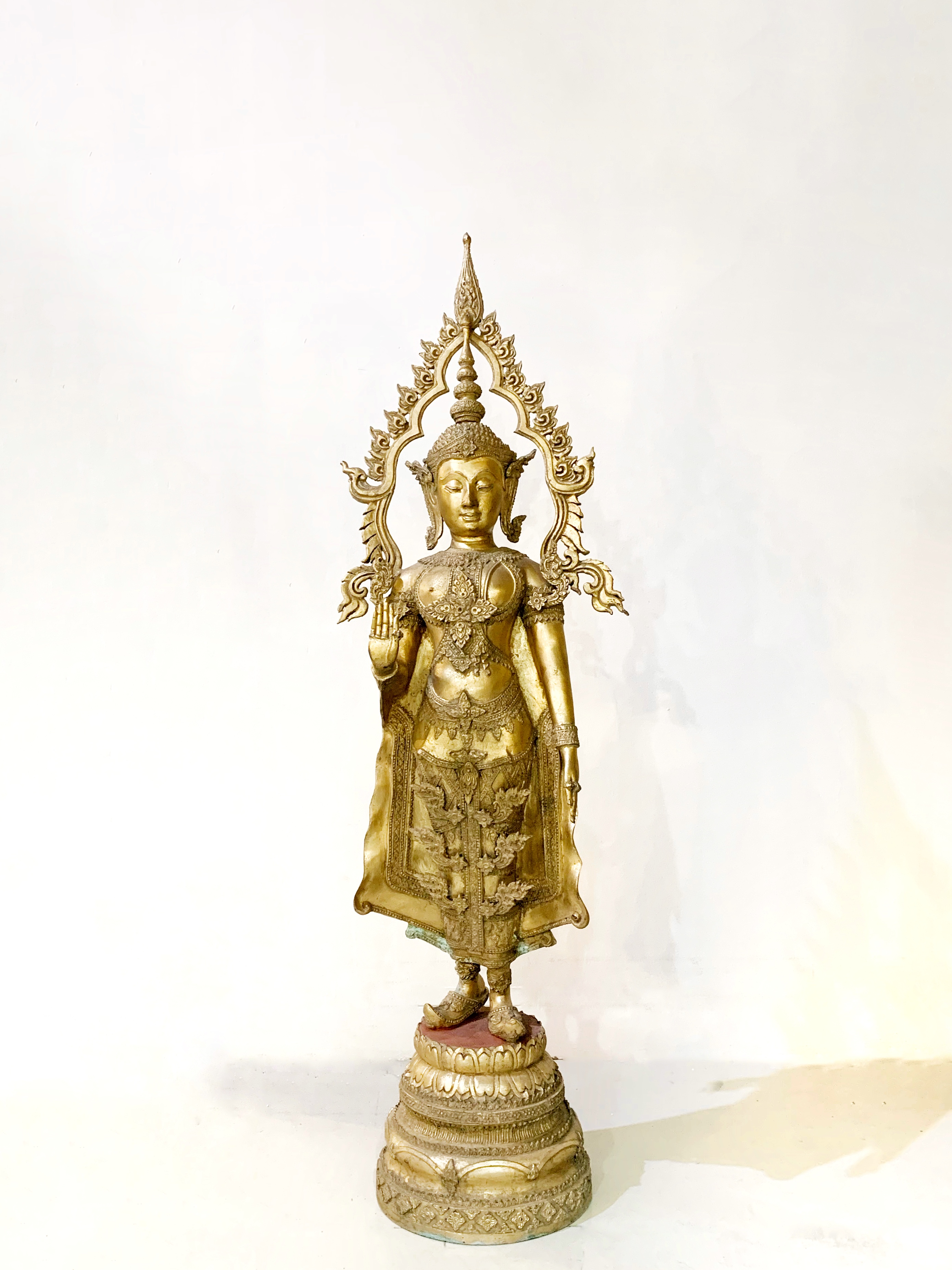 พระพุทธรูปทรงเครื่องกษัตริย์ ปางห้ามญาติ สูง 52"