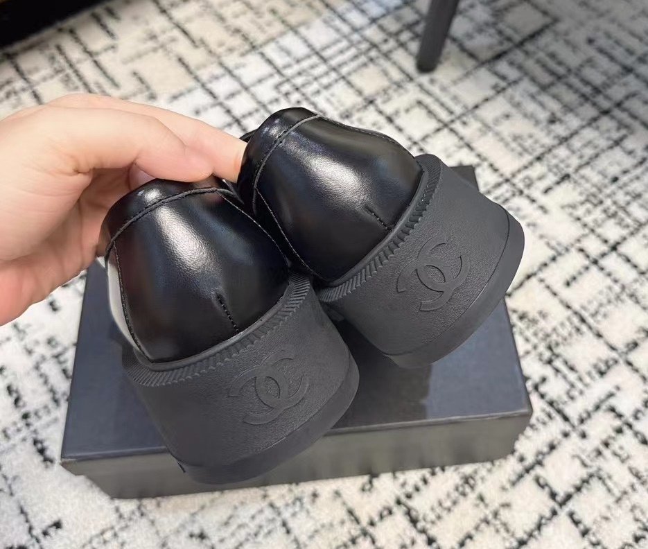 [Pre-order] รองเท้า Chanel Loafers black shoe หนังแกะแท้ 24B 2024 เกรดที่ดีที่สุด