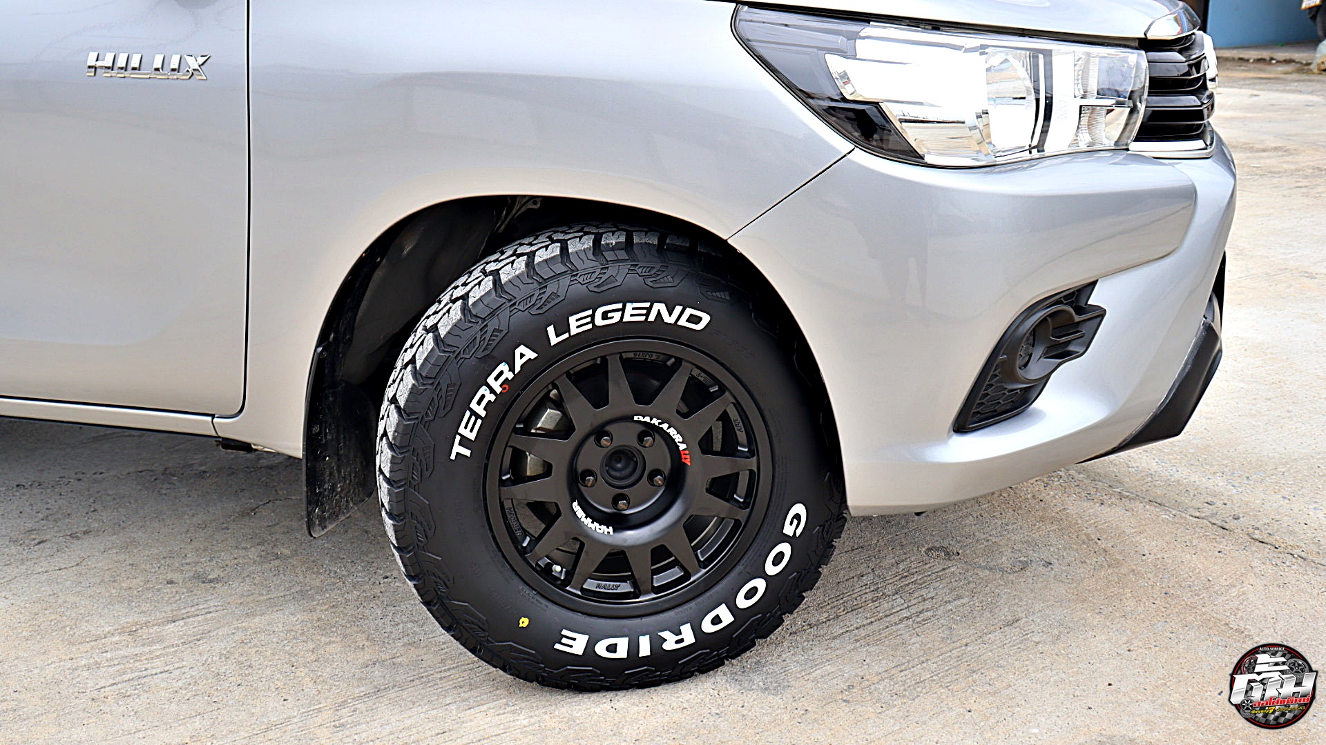 TOYOTA REVO เปลี่ยนล้อยาง ล้อ HAMMER H10 TORQ ขอบ16นิ้ว ยาง GOODRIDE SL399 245/70R16 111S