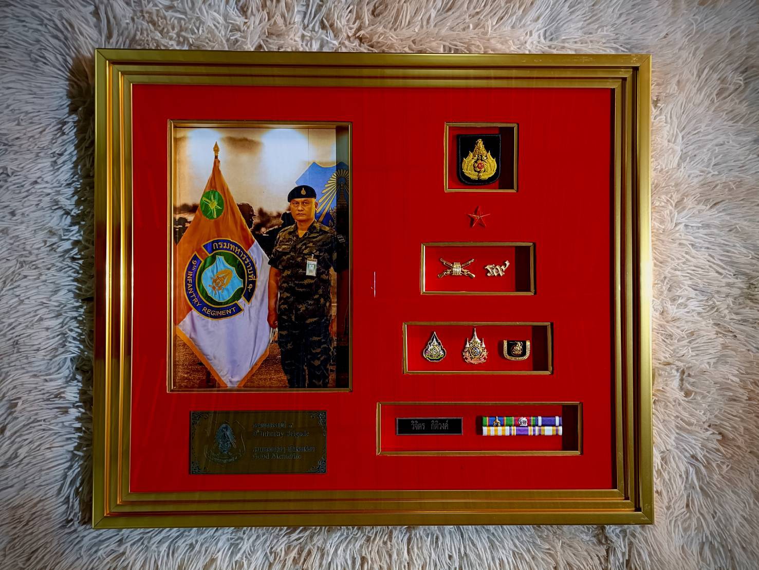 กรอบรูปเหรียญที่ระลึก ของขวัญเกษียณ ชิ้นเดียวในโลก กรอบรูปเก็บความทรงจำ กรอบตราสัญลักษณ์หน่วยงานราชการ