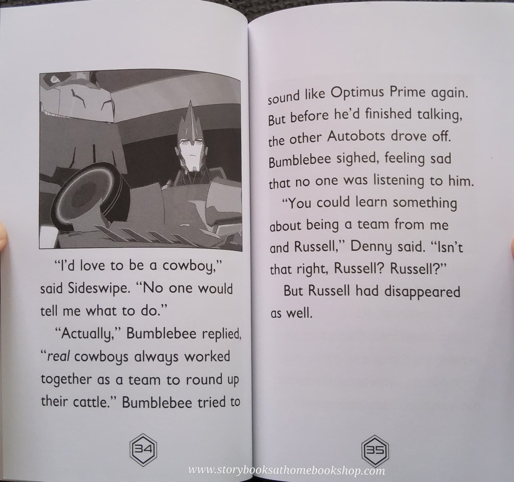 หนังสือนิทานปกอ่อน** 🍅🍓TRANSFORMERS ROBOTS IN DISGUISE