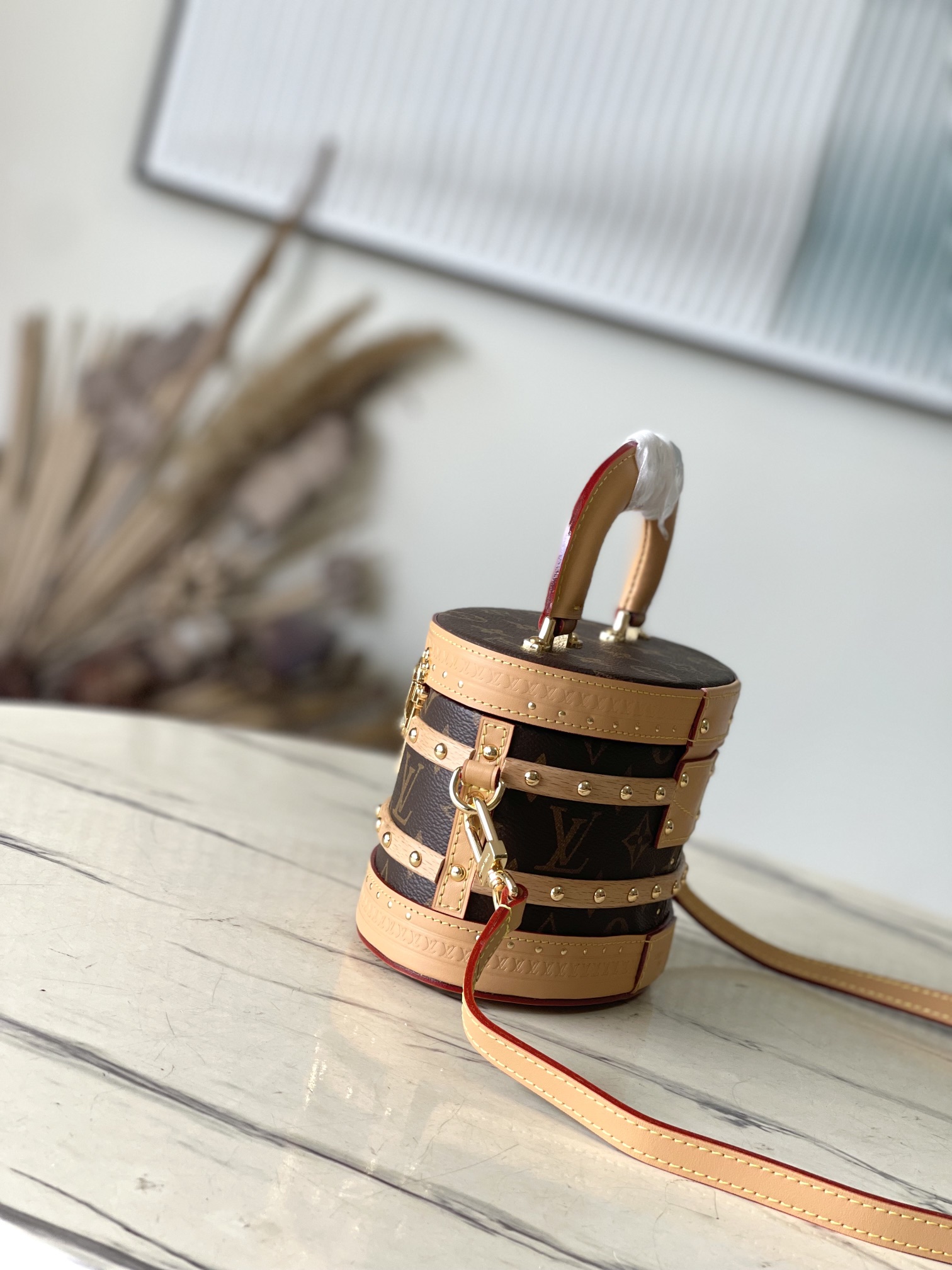 [Pre-order]กระเป๋าสะพาย Ellis Monogram หลุยส์ วิตตองหนัง Canvas M24843 - Handbagsงานคุณภาพที่ดีที่สุด