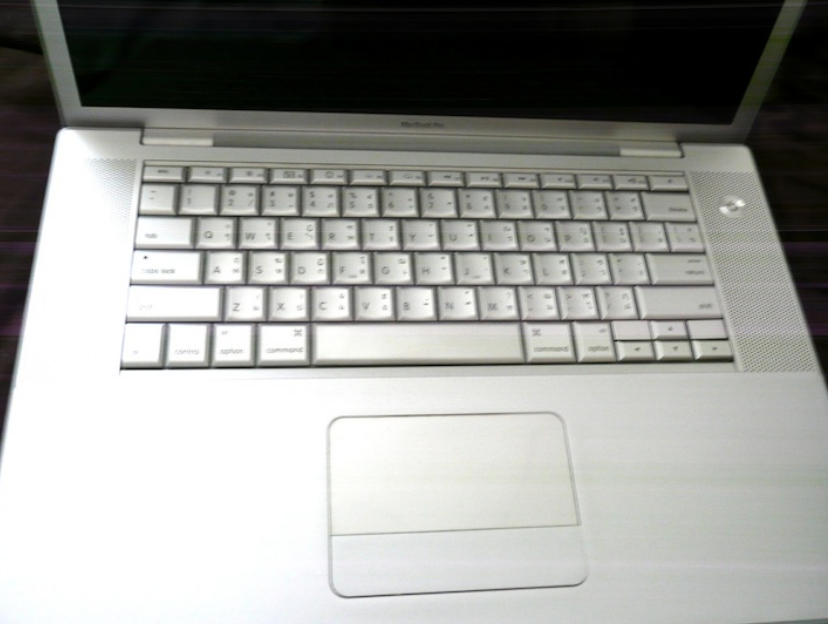 Apple Macbook Pro Intel Core2Duo 2.5 GHz 15 inch สภาพ 95 Early2008