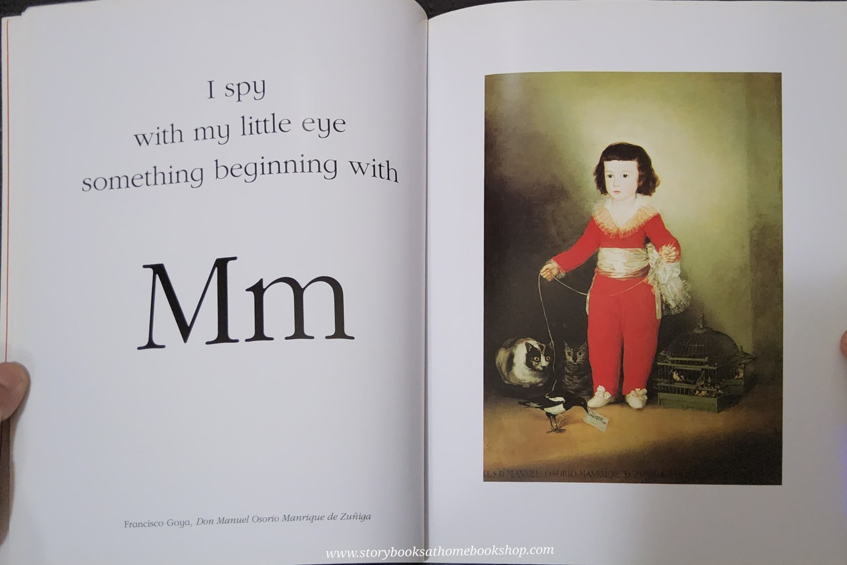 หนังสือนิทานปกอ่อน ** 🍅🍓 I SPY AN ALPHABET IN ART BY LUCY MICKLETHWAIT