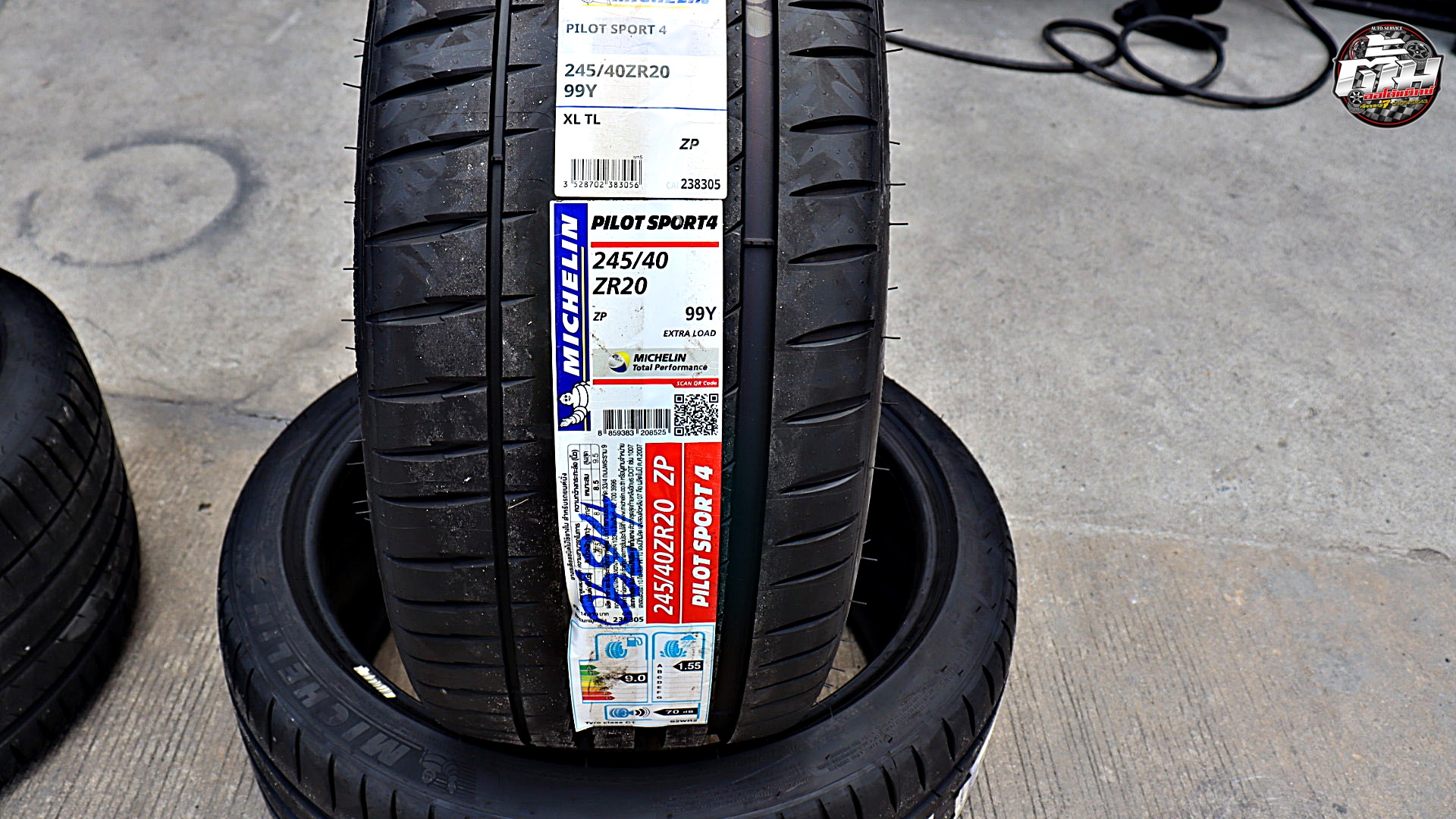 BMW Series7 740Le เปลี่ยนยาง MICHELIN Pilot Sport 4 ZP F 245/40R20 99Y R 275/35R20 102Y