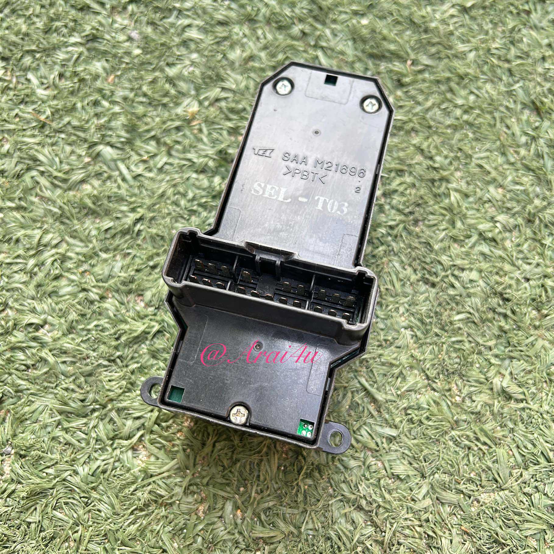 สวิทซ์กระจกไฟฟ้า RH ข้างขวา HONDA JAZZ,CITY 03