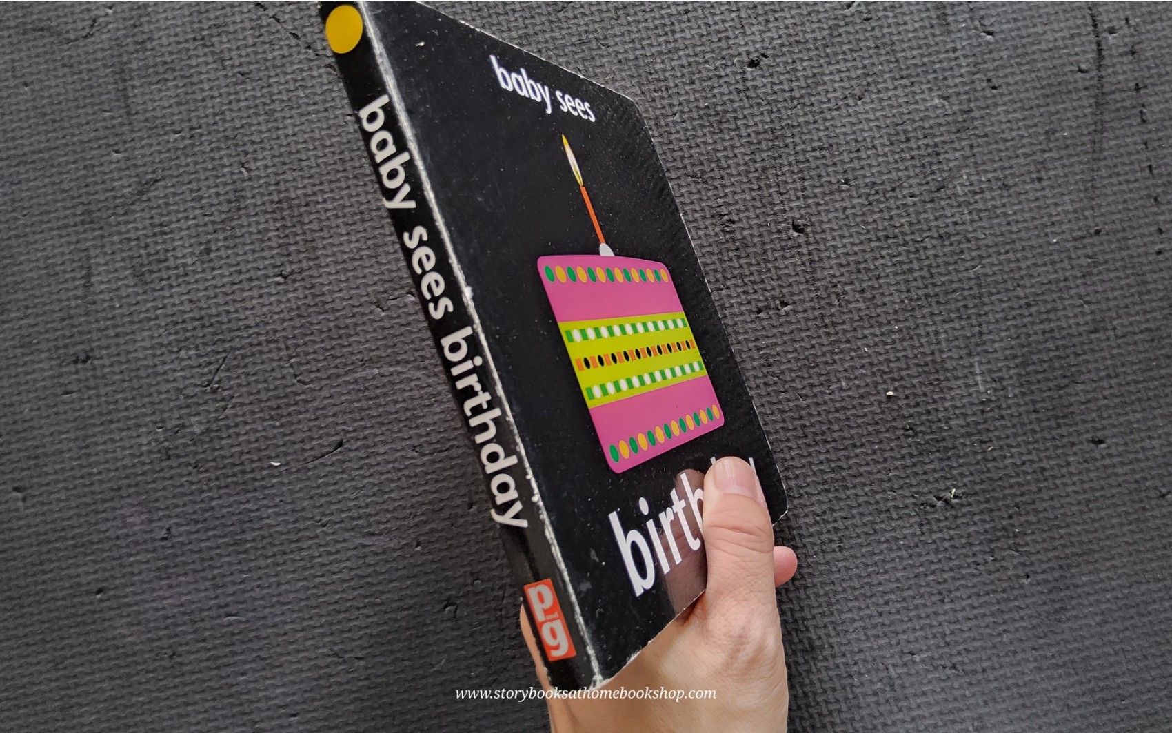 BOARD Book** 🍅BABY SEES BIRTHDAY