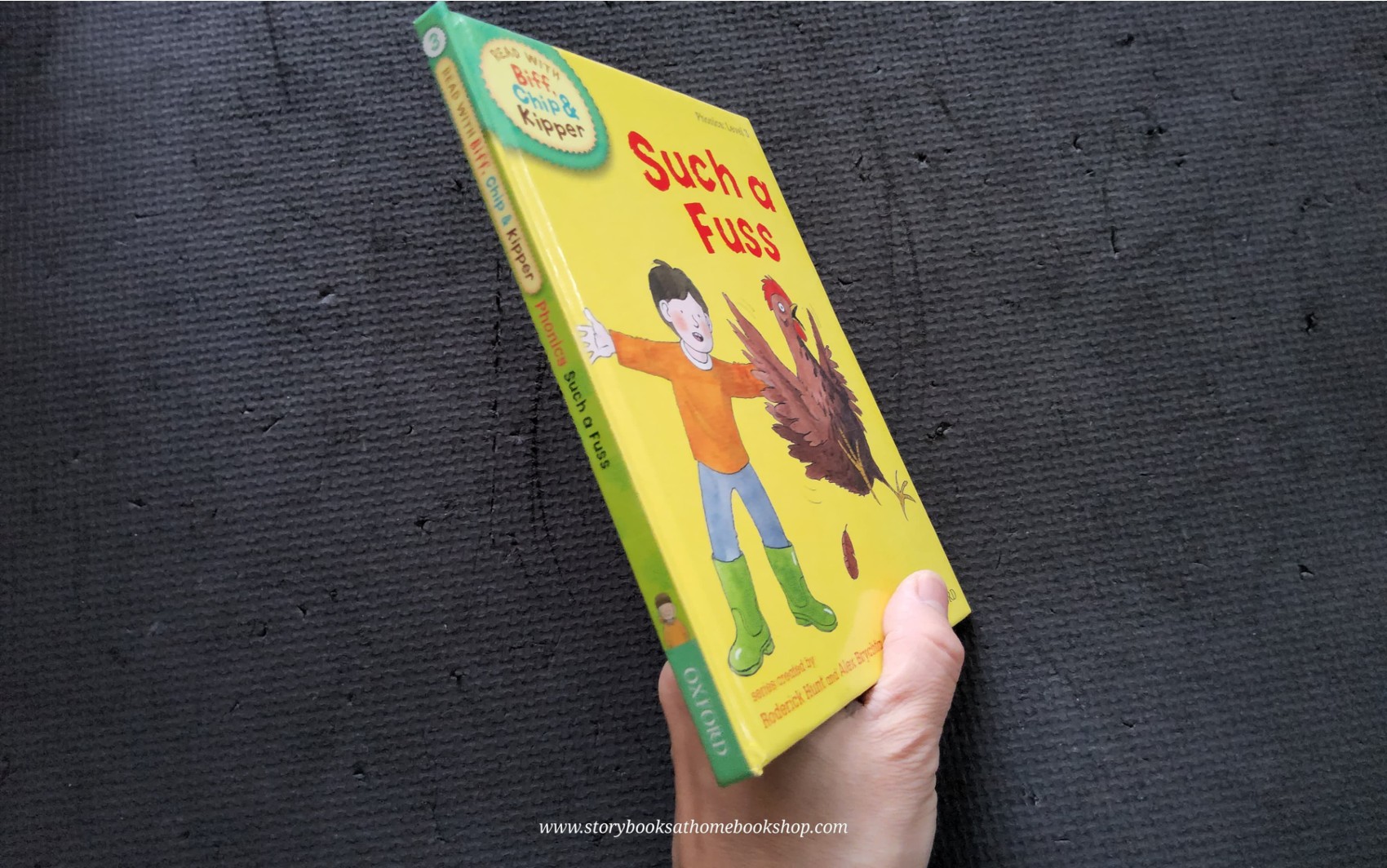 หนังสือนิทานปกแข็ง** 🍅🍅READ WITH BIFF,CHIP&KIPPER: SUCH A FUSS PHONICS LEVEL3