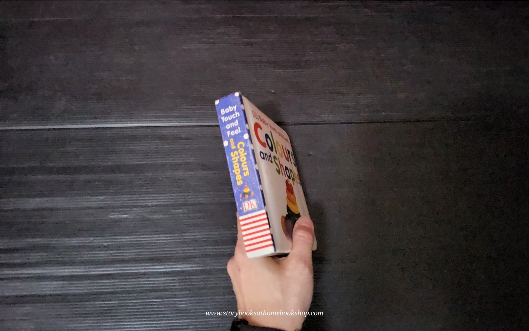 Board Book** 🍅🍓BABY TOUCH AND FEEL:COLOURS AND SHAPES