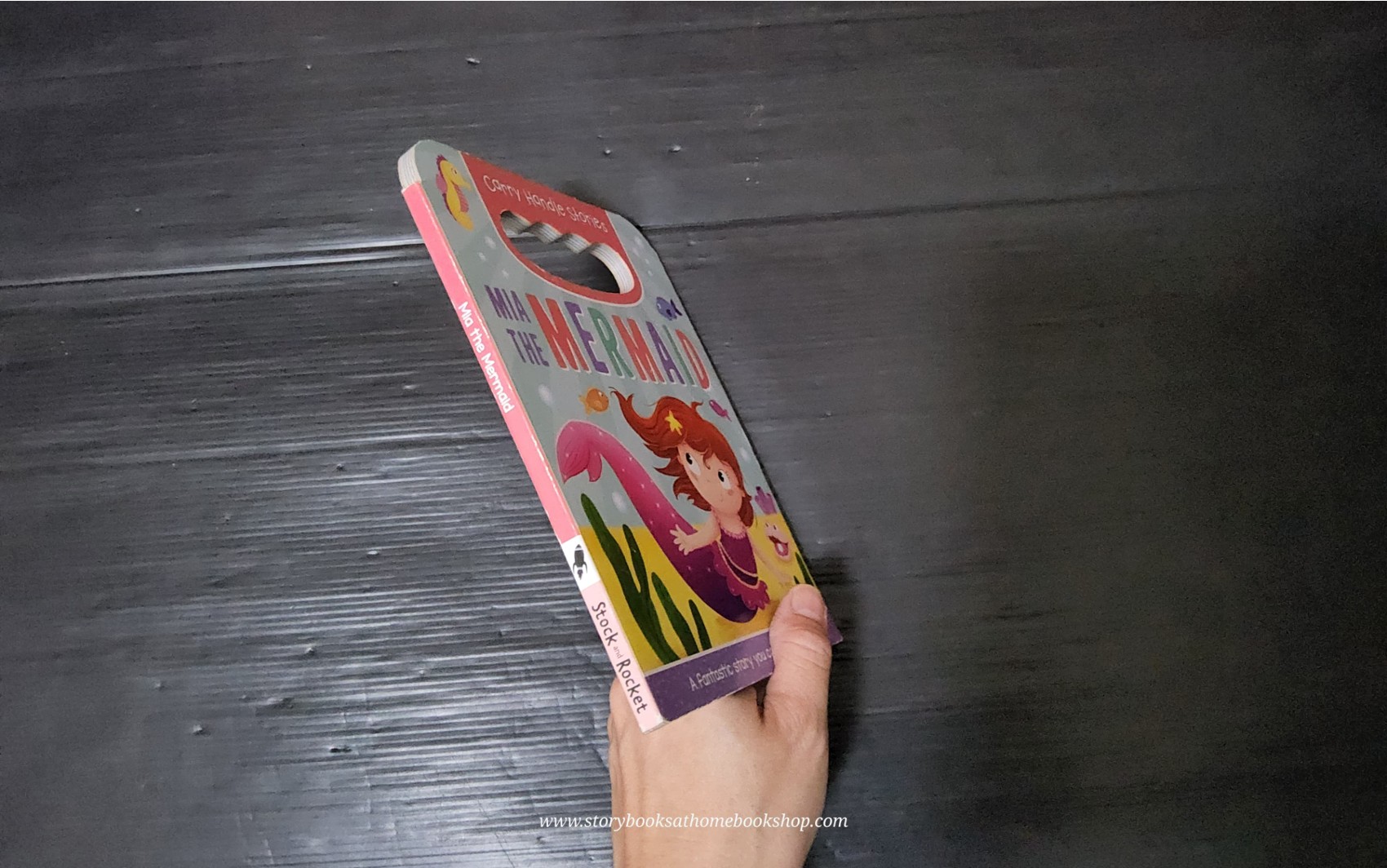 BOARD BOOK** 🍅🍅MIA THE MERMAID