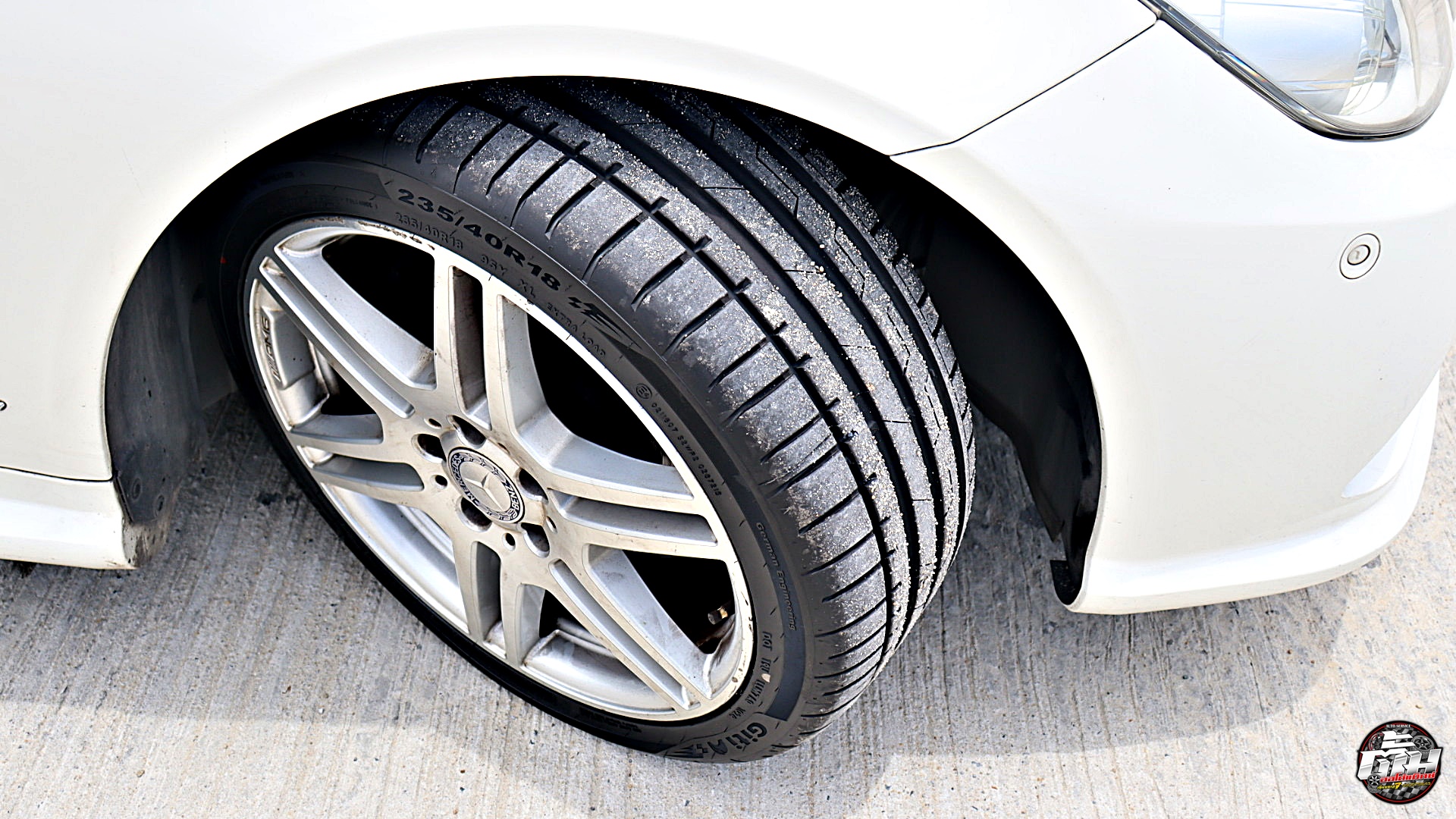 Mercedes Benz E-Class E250 เปลี่ยนยาง GITI Sport S2 F 235/40R18 95Y R 255/35R18 94Y