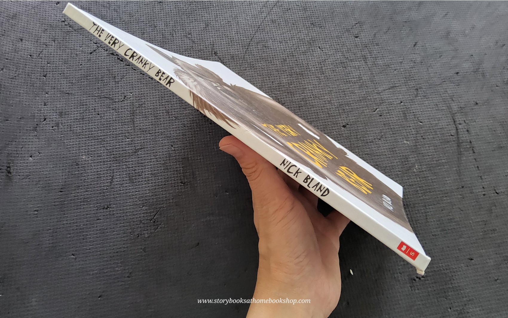 หนังสือนิทานปกแข็ง** 🍓🍓THE VERY CRANKY BEAR BY NICK BLAND