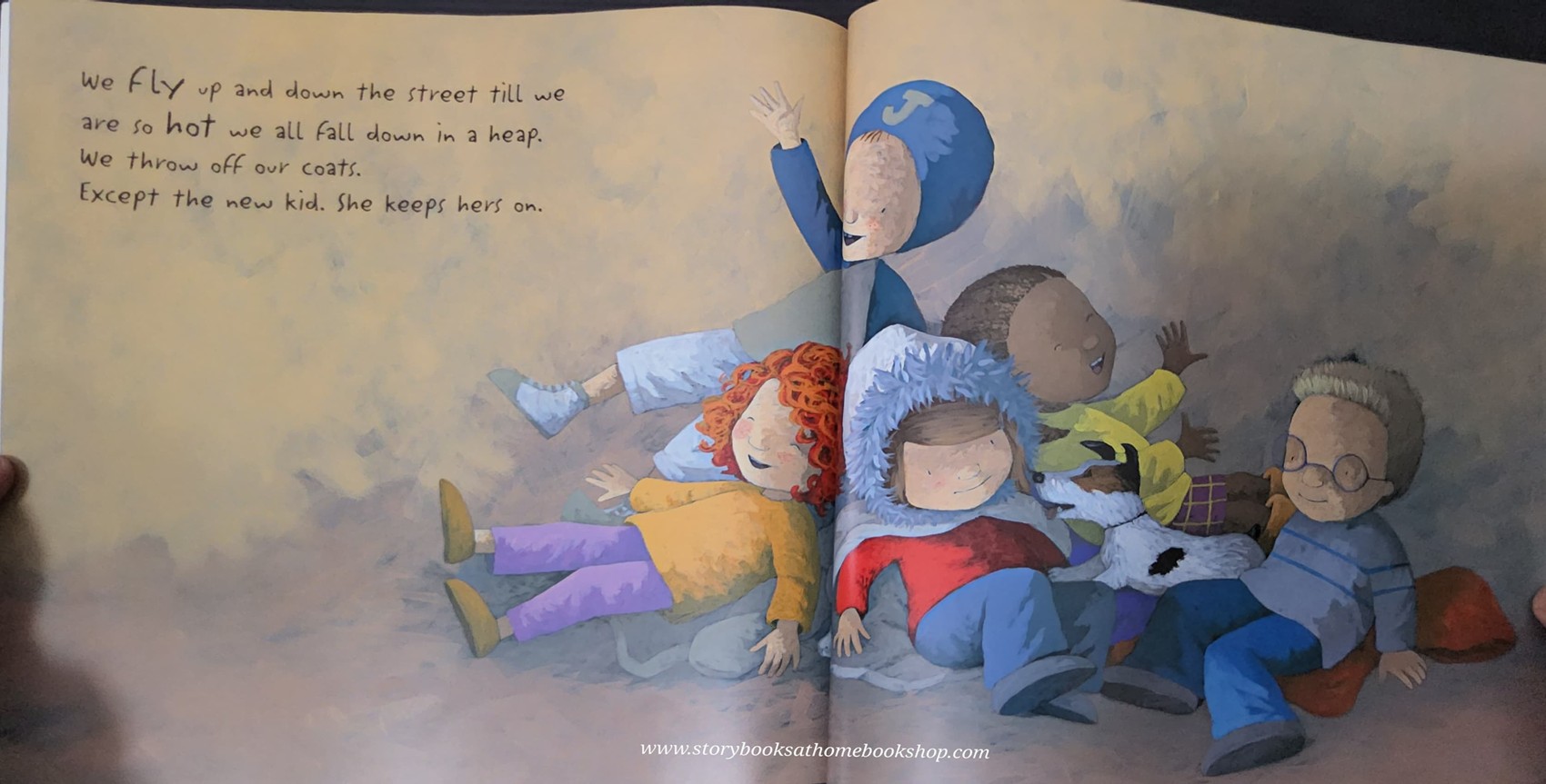 หนังสือนิทานปกอ่อน** 🍅THE NEW KID