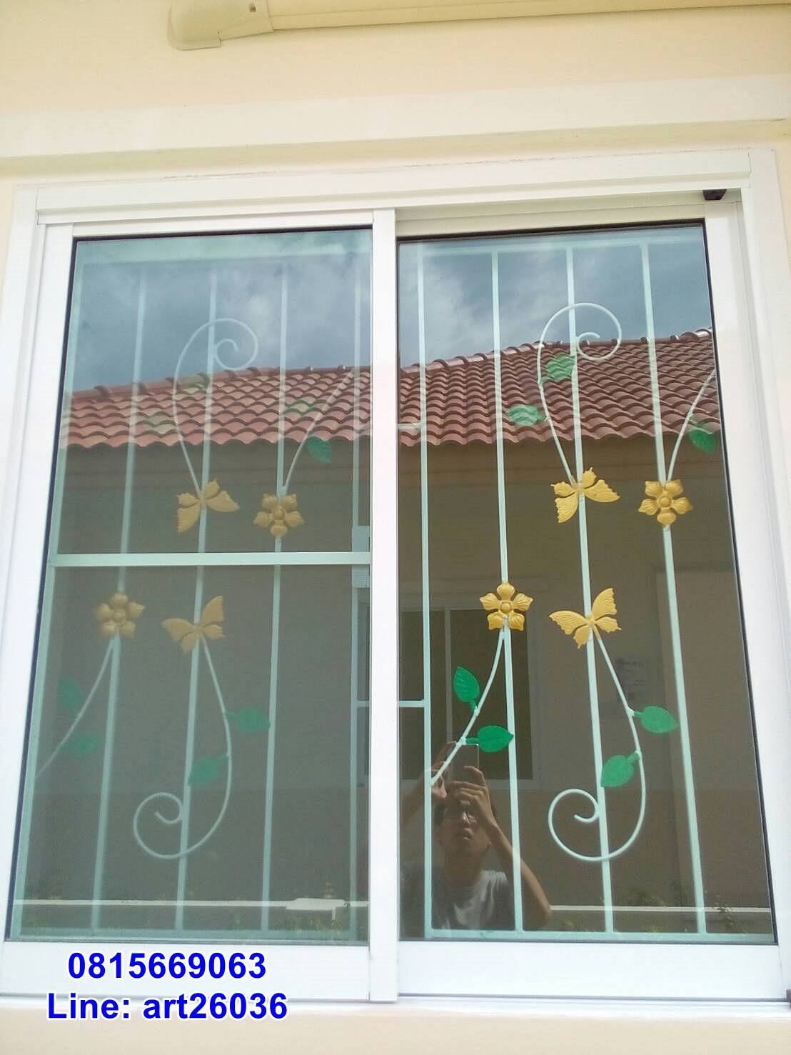 เหล็กดัดพร้อมมุ้งลวด