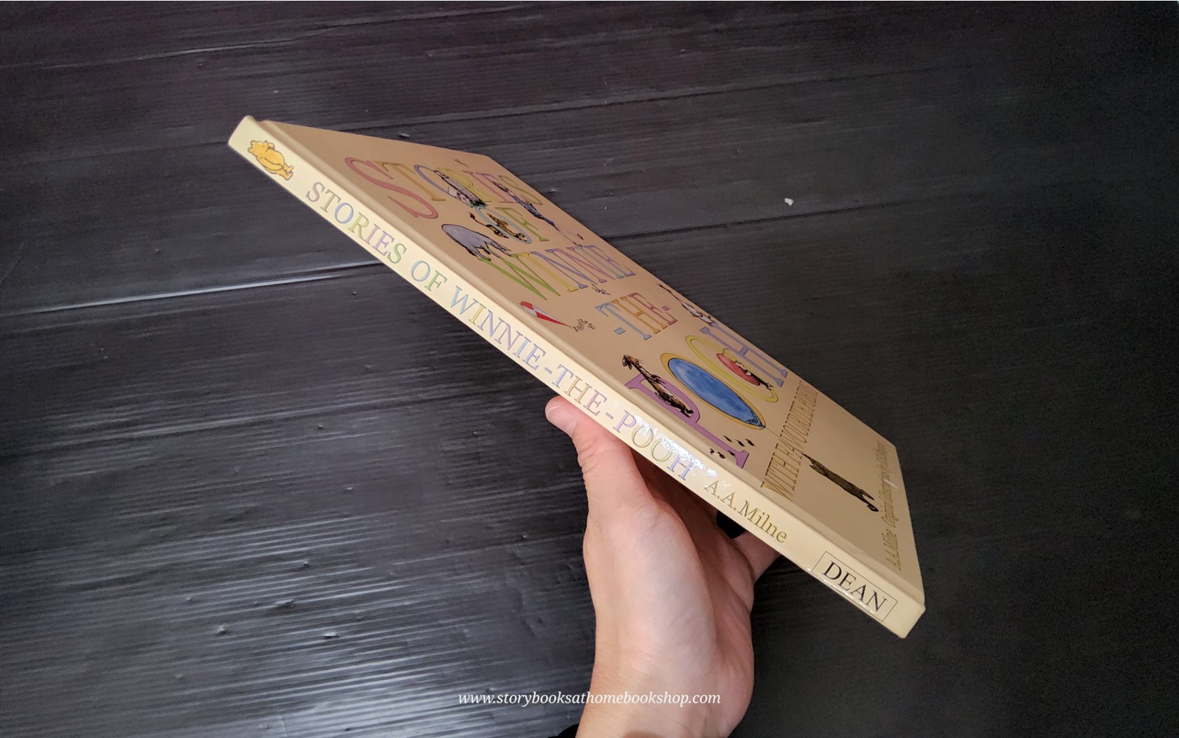 หนังสือนิทานปกแข็ง** 🍅STORIES OF WINNIE THE POOH WITH FAVOURITE POEMS BY A.A.MILNE