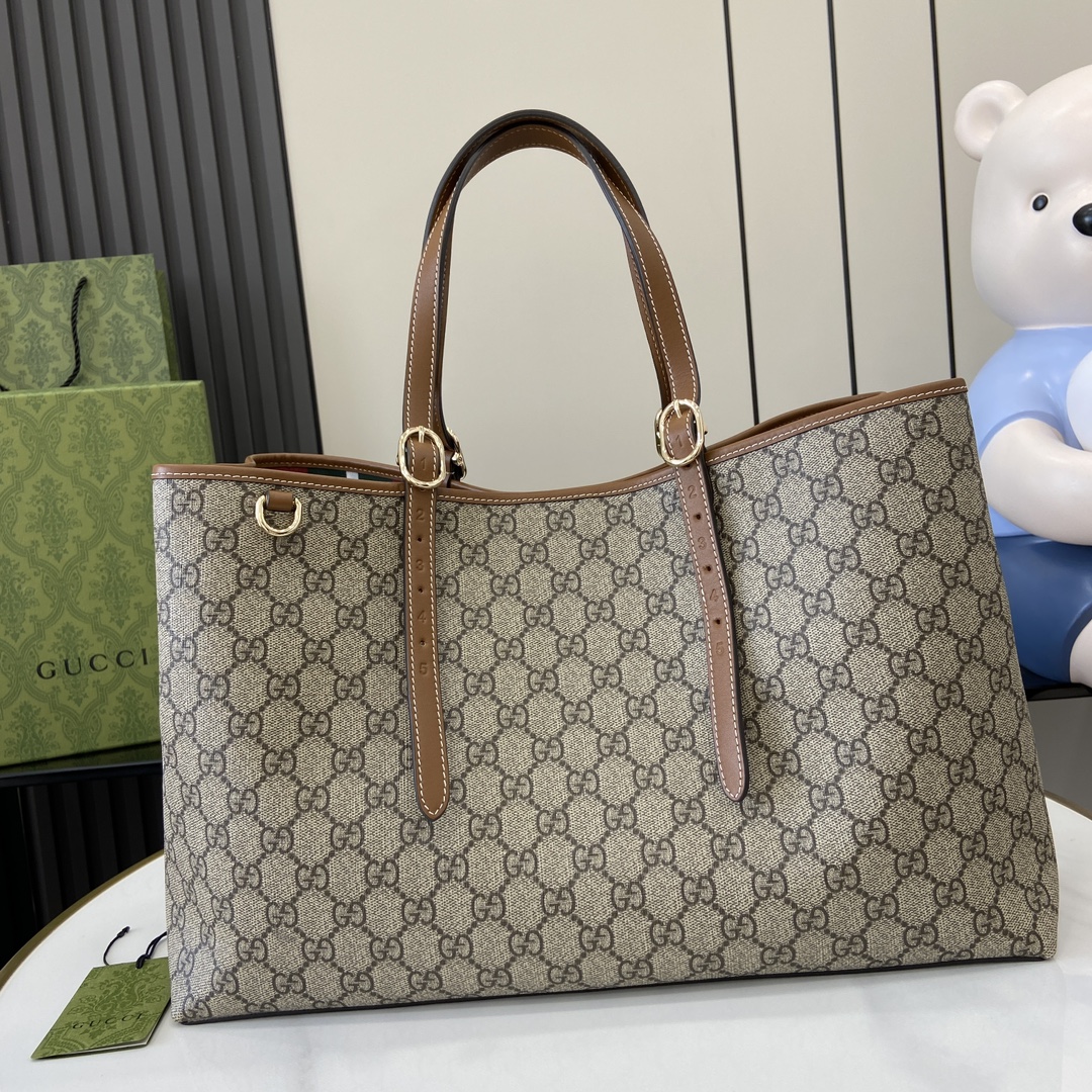 [Pre-order] กระเป๋า GG Emblem medium tote bag ผ้าแคนวาสเคลือบโมโนแกรม GG โฉมใหม่สีเบจและสีน้ำตาลเข้ม งานเกรด vip งานคุณดีที่สุด