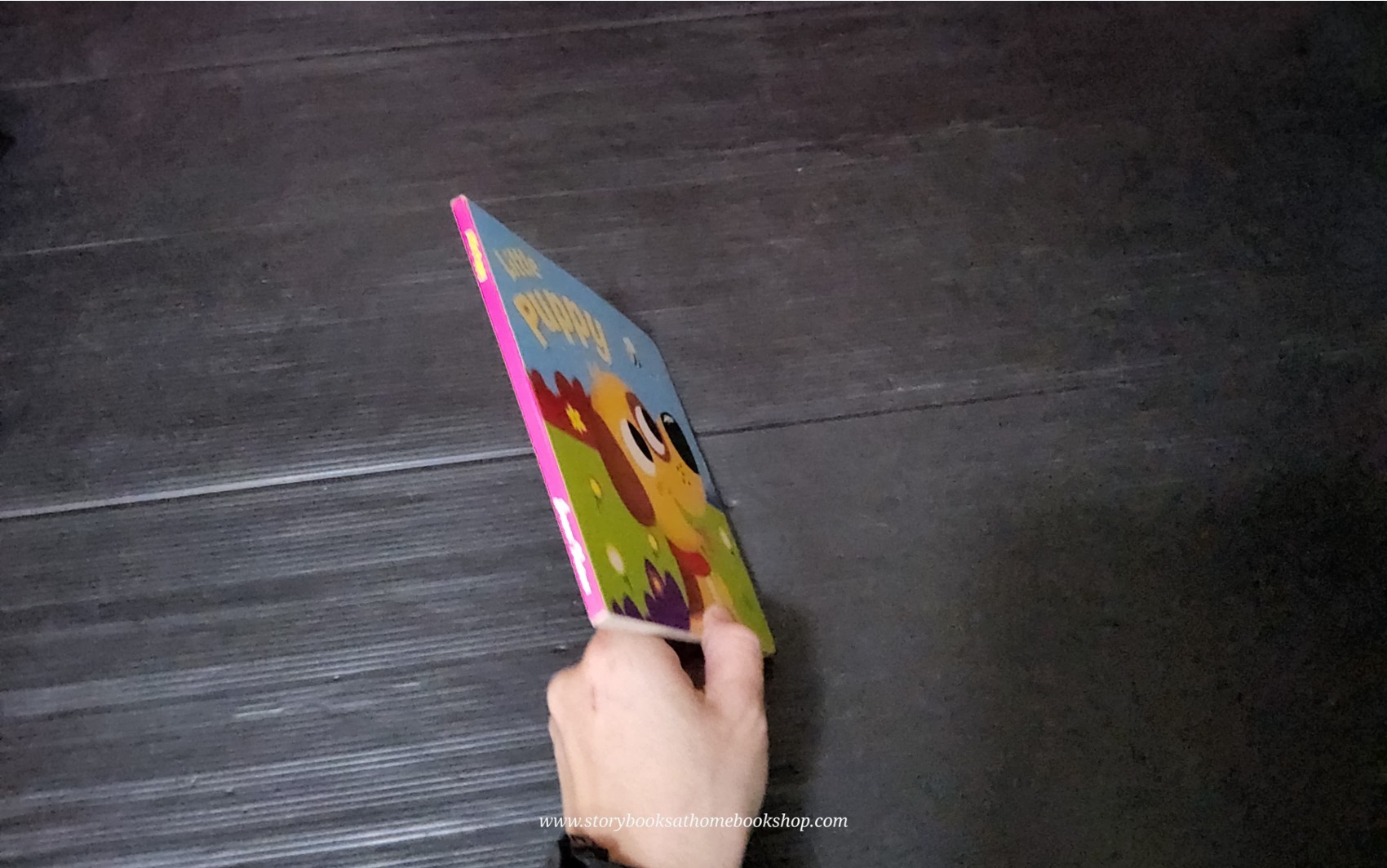 BOARD BOOK ** ð
LITTLE PUPPY